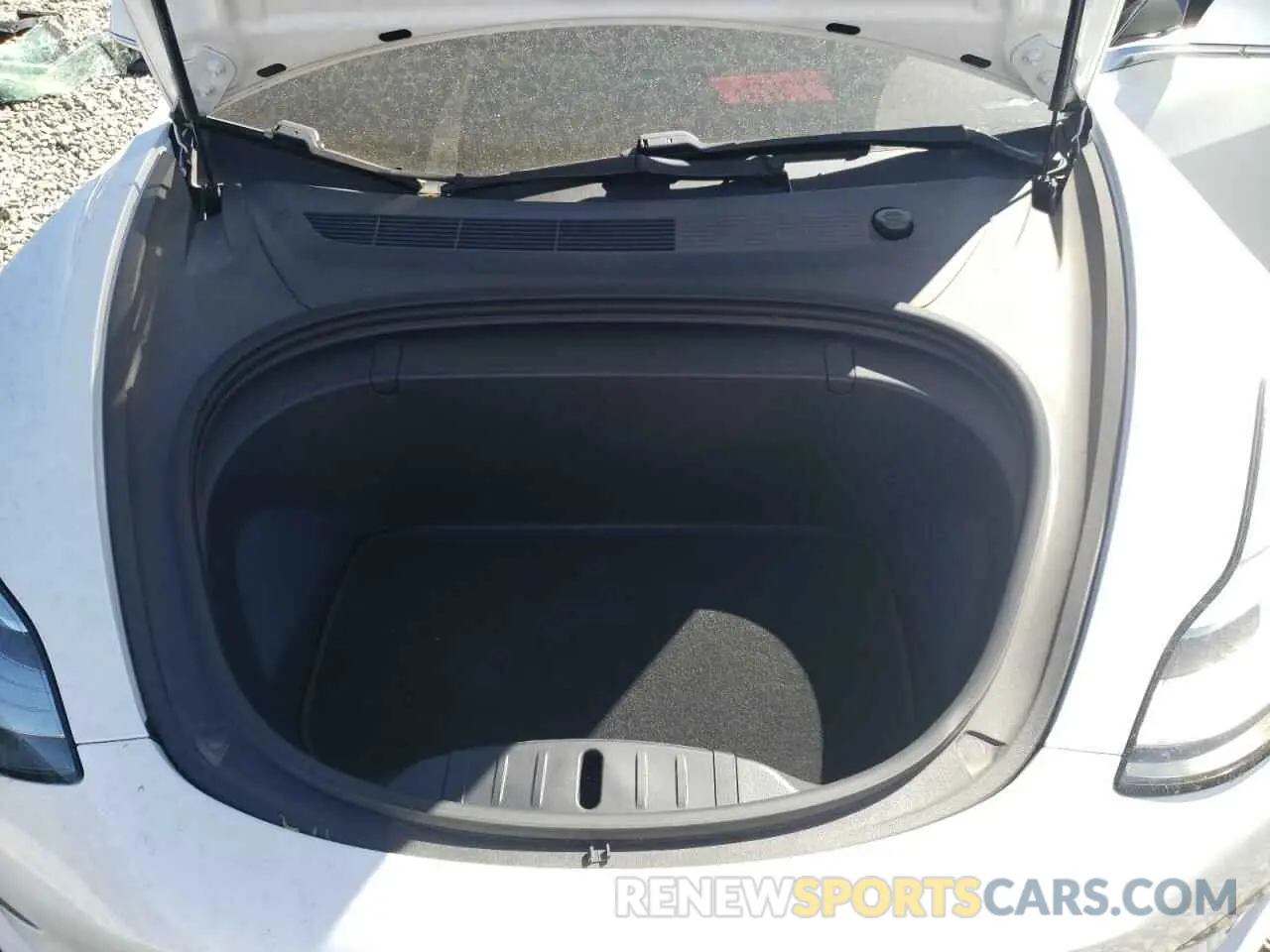 11 Photograph of a damaged car 5YJ3E1EA6KF326685 TESLA MODEL 3 2019
