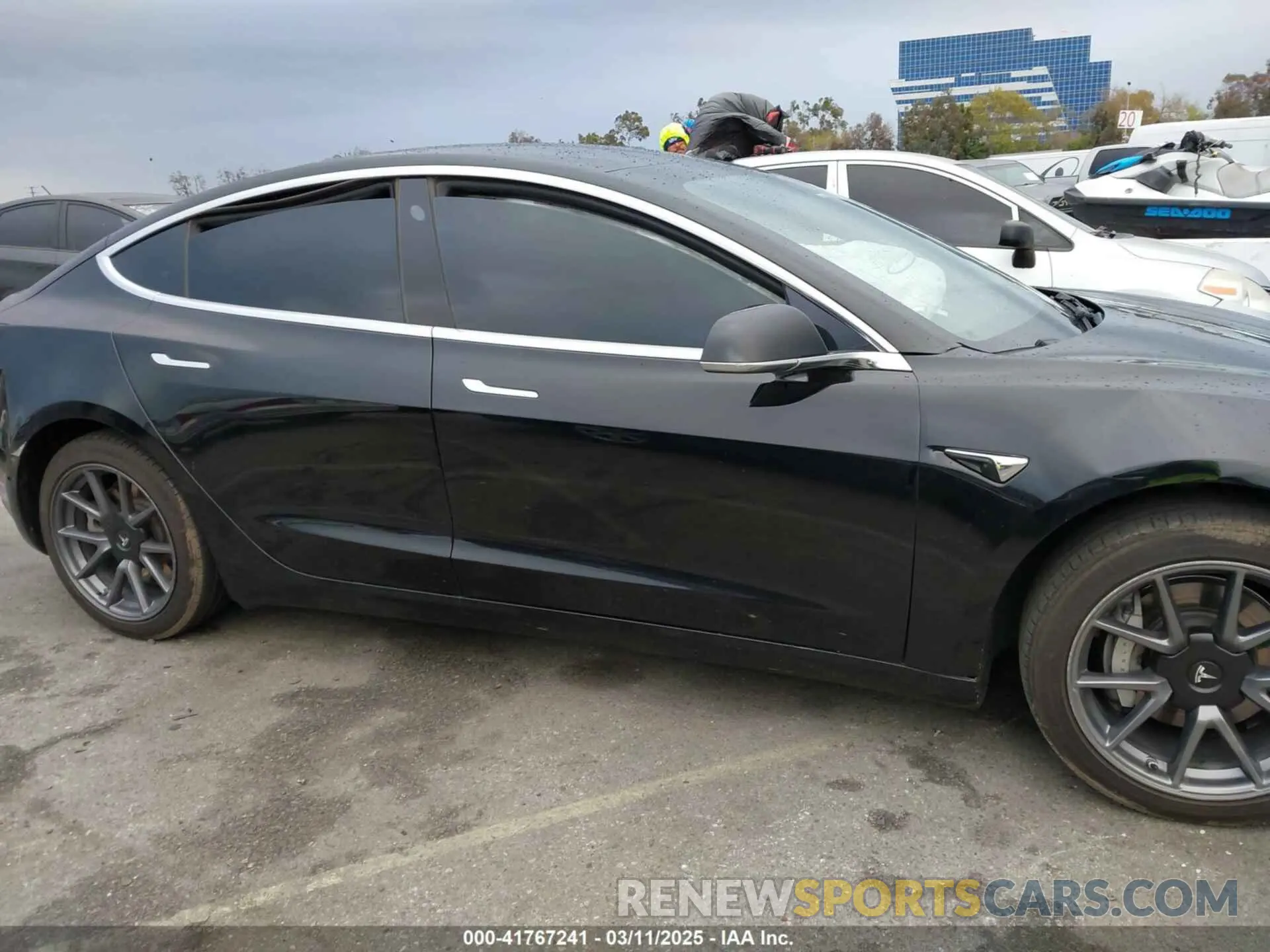 12 Фотография поврежденного автомобиля 5YJ3E1EA6KF361808 TESLA MODEL 3 2019