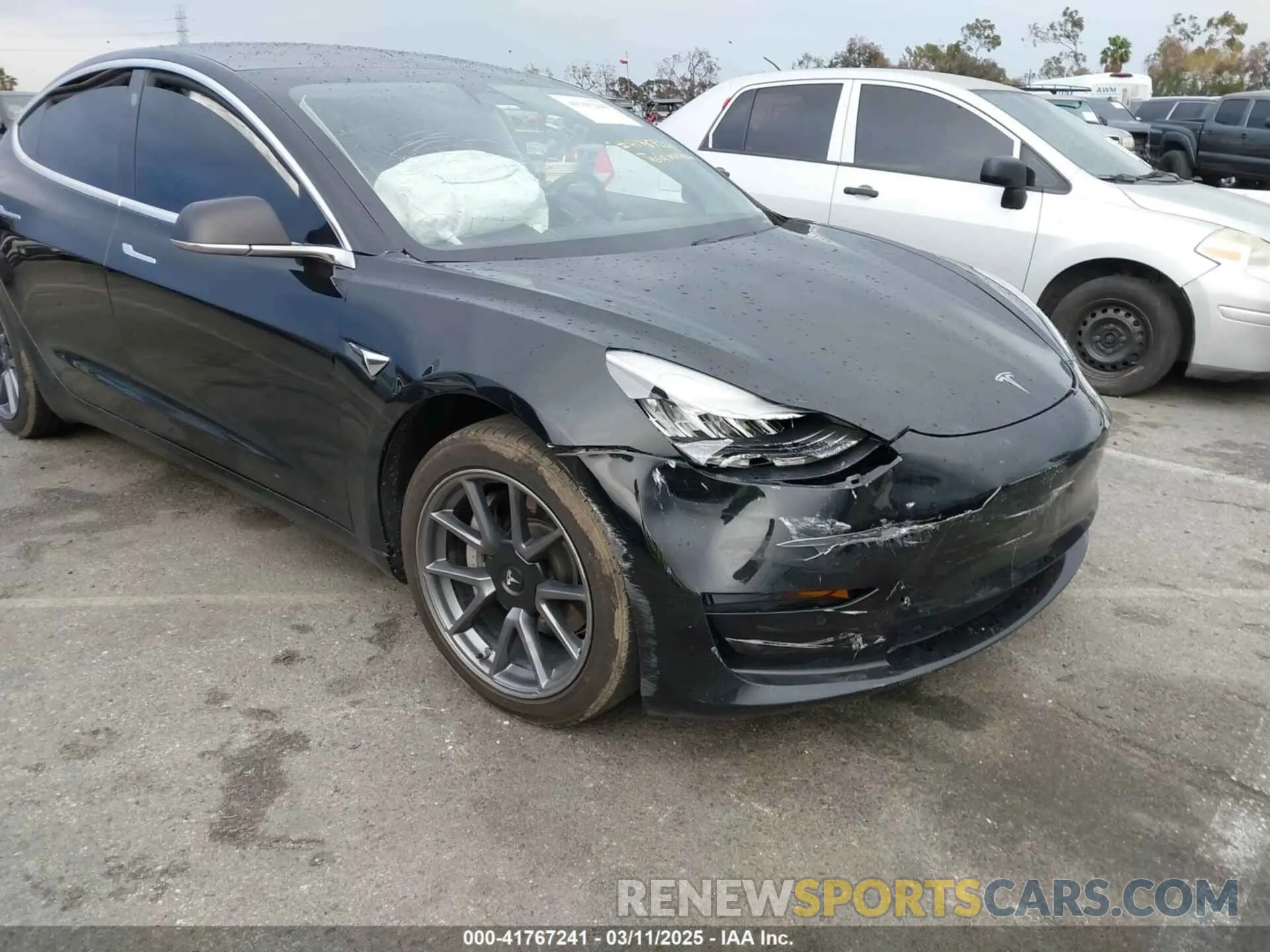 6 Фотография поврежденного автомобиля 5YJ3E1EA6KF361808 TESLA MODEL 3 2019