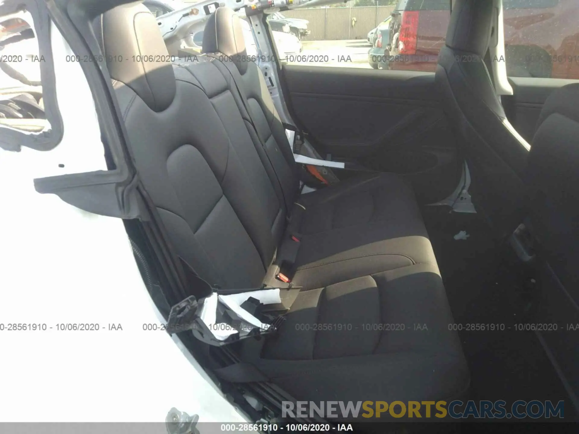 8 Photograph of a damaged car 5YJ3E1EA6KF401644 TESLA MODEL 3 2019