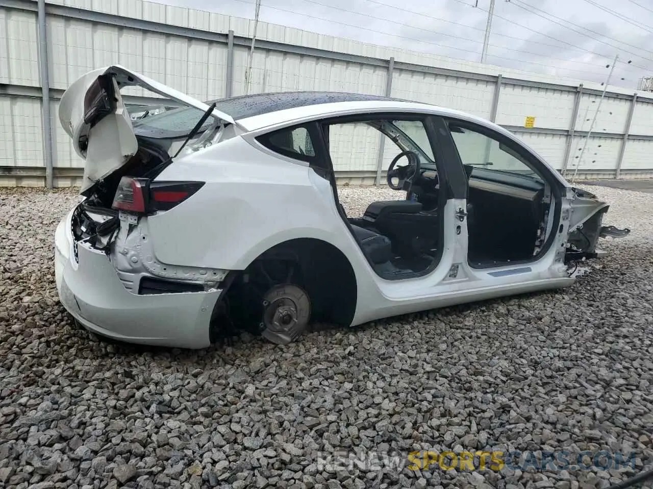 3 Photograph of a damaged car 5YJ3E1EA6KF401661 TESLA MODEL 3 2019