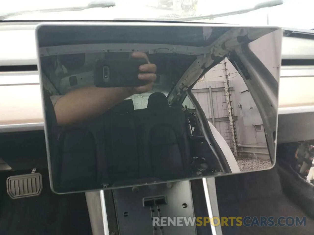 9 Photograph of a damaged car 5YJ3E1EA6KF401661 TESLA MODEL 3 2019