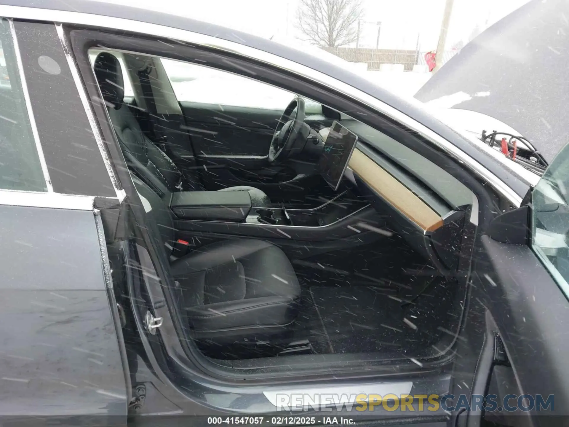 5 Photograph of a damaged car 5YJ3E1EA6KF411011 TESLA MODEL 3 2019