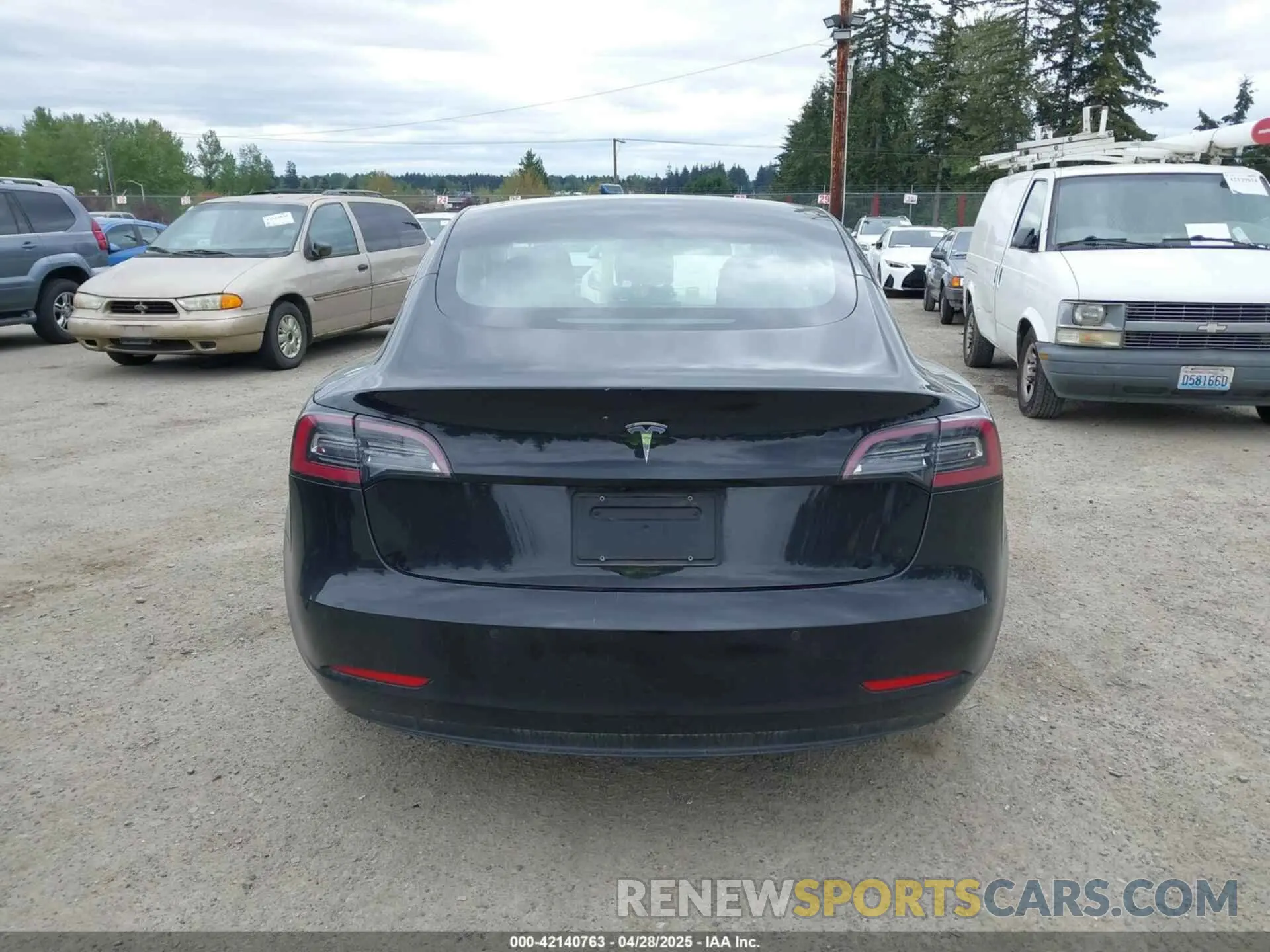 17 Фотография поврежденного автомобиля 5YJ3E1EA6KF415656 TESLA MODEL 3 2019