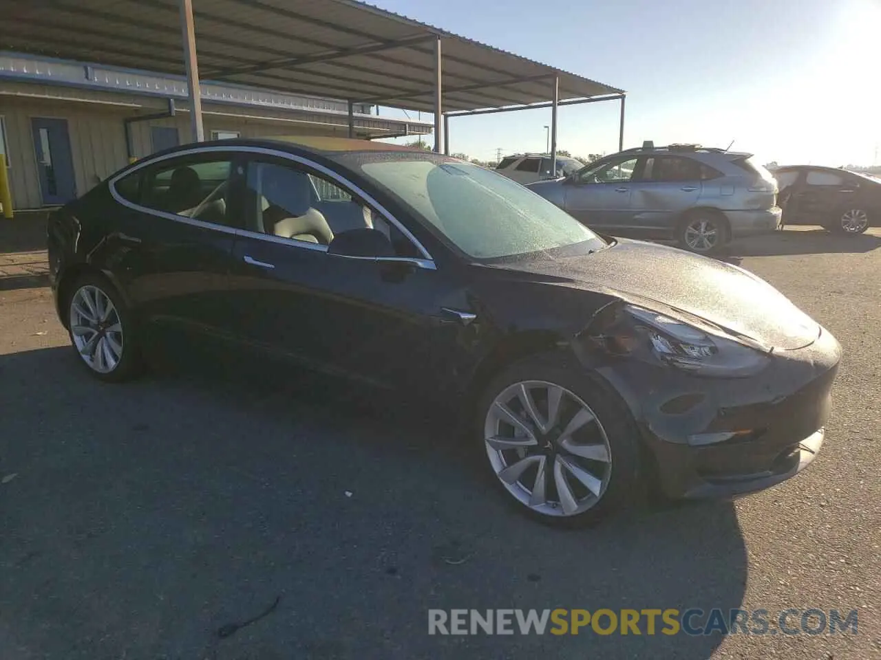 4 Фотография поврежденного автомобиля 5YJ3E1EA6KF436152 TESLA MODEL 3 2019