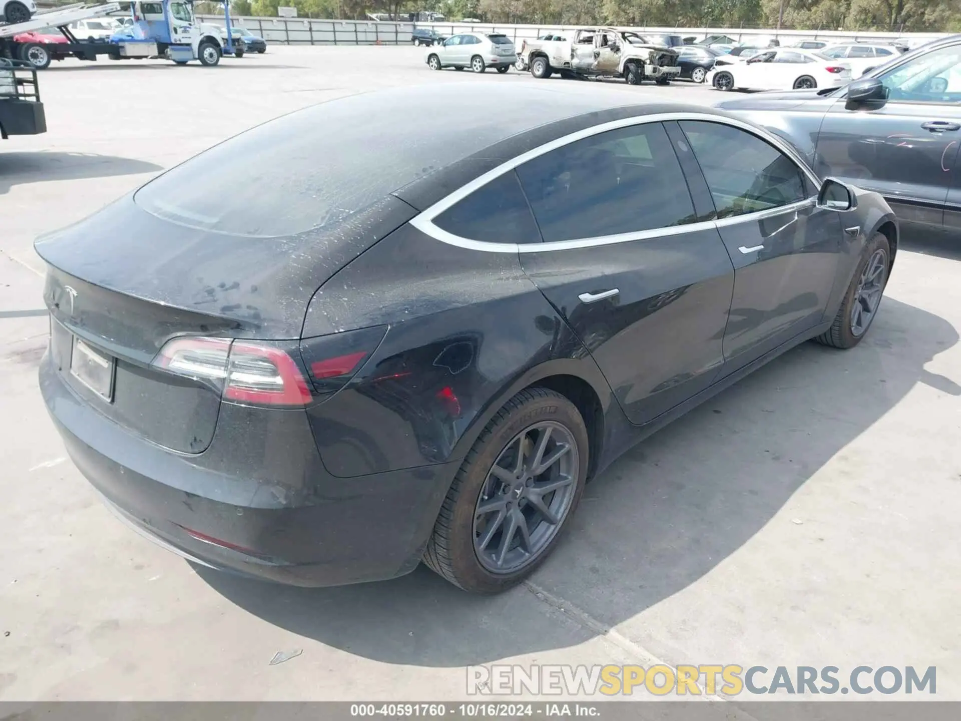 4 Photograph of a damaged car 5YJ3E1EA7KF306915 TESLA MODEL 3 2019