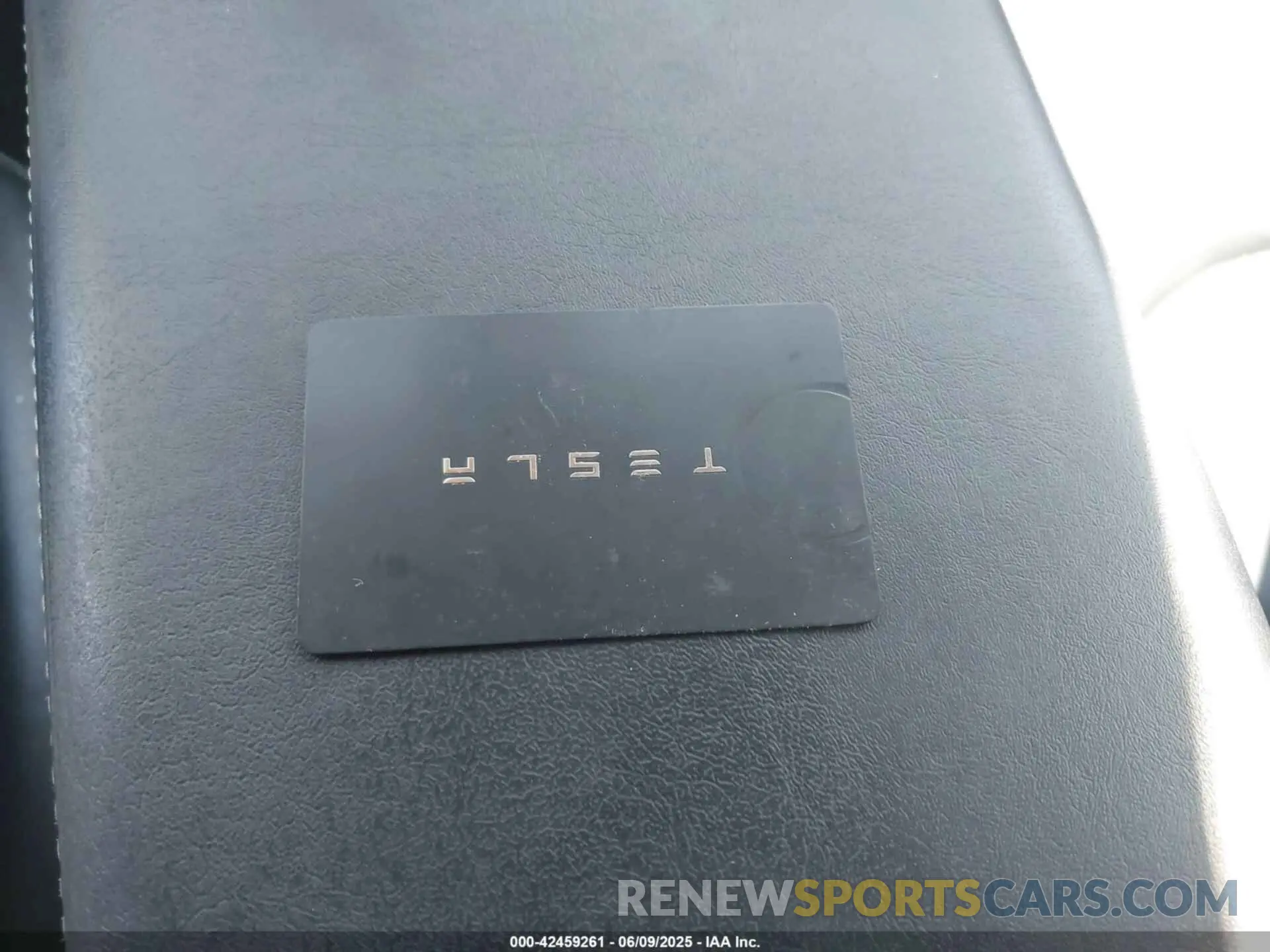 11 Photograph of a damaged car 5YJ3E1EA7KF308860 TESLA MODEL 3 2019