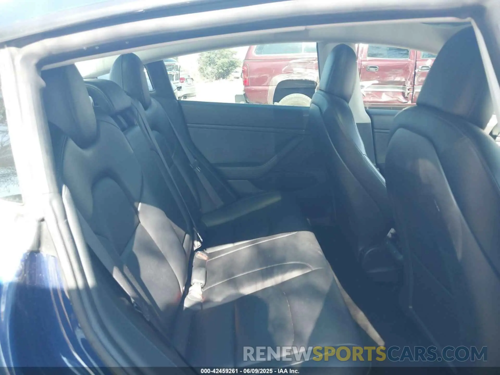 8 Photograph of a damaged car 5YJ3E1EA7KF308860 TESLA MODEL 3 2019