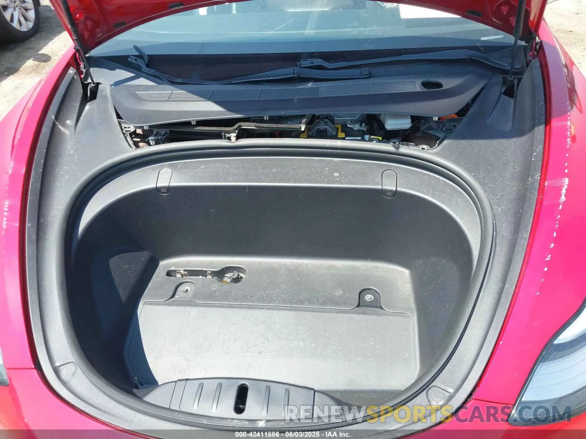 10 Photograph of a damaged car 5YJ3E1EA7KF317235 TESLA MODEL 3 2019