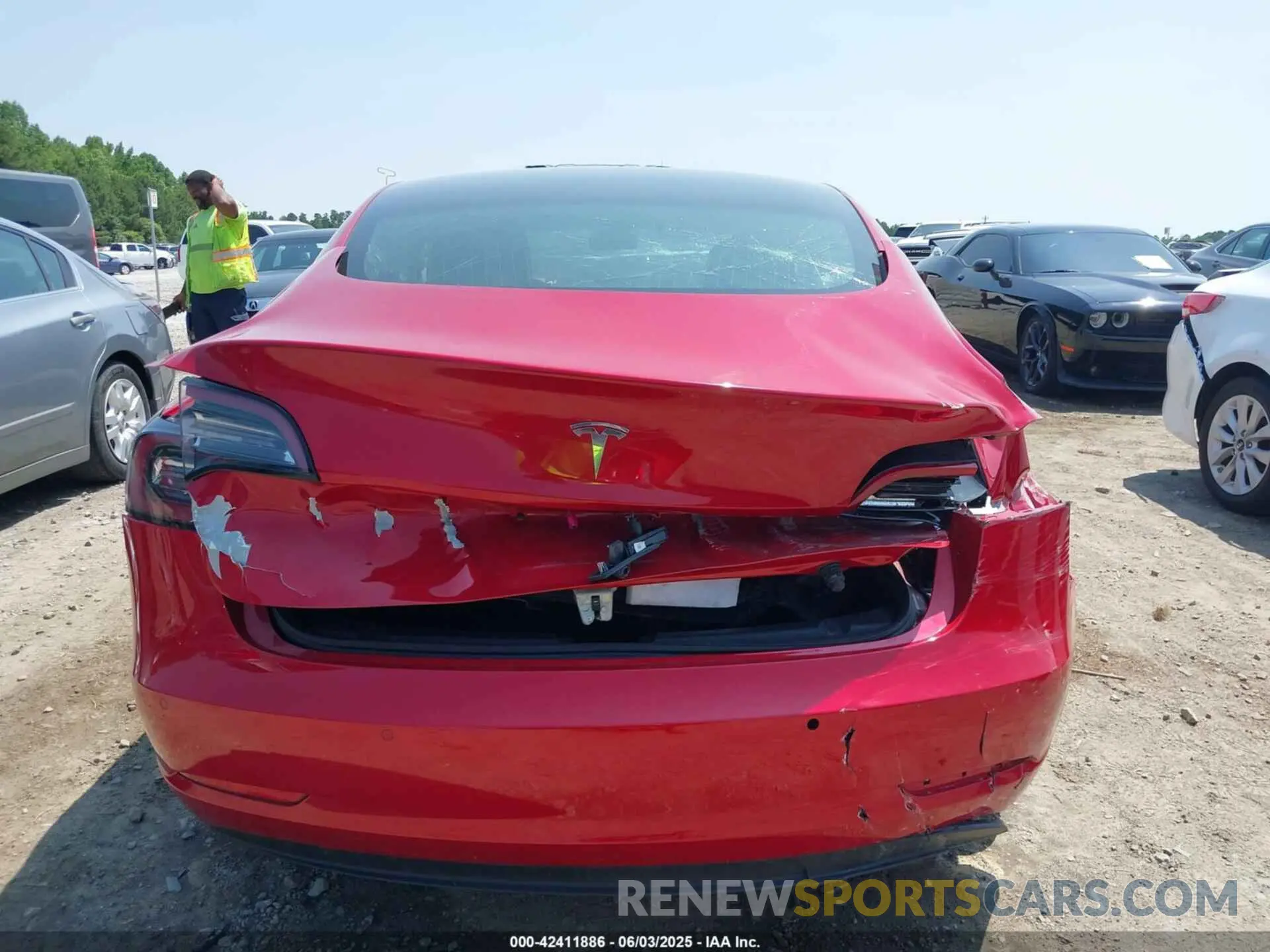 16 Photograph of a damaged car 5YJ3E1EA7KF317235 TESLA MODEL 3 2019