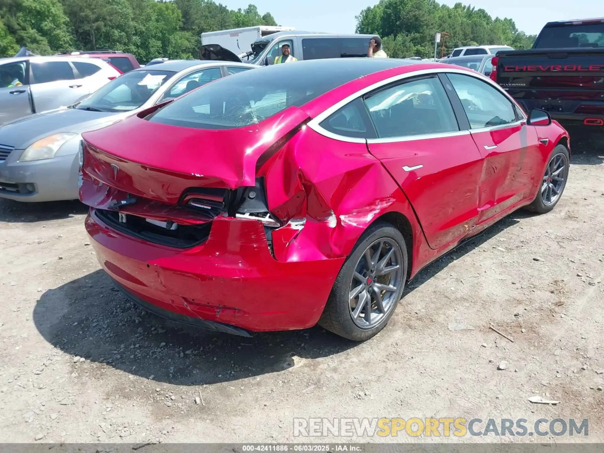 4 Photograph of a damaged car 5YJ3E1EA7KF317235 TESLA MODEL 3 2019