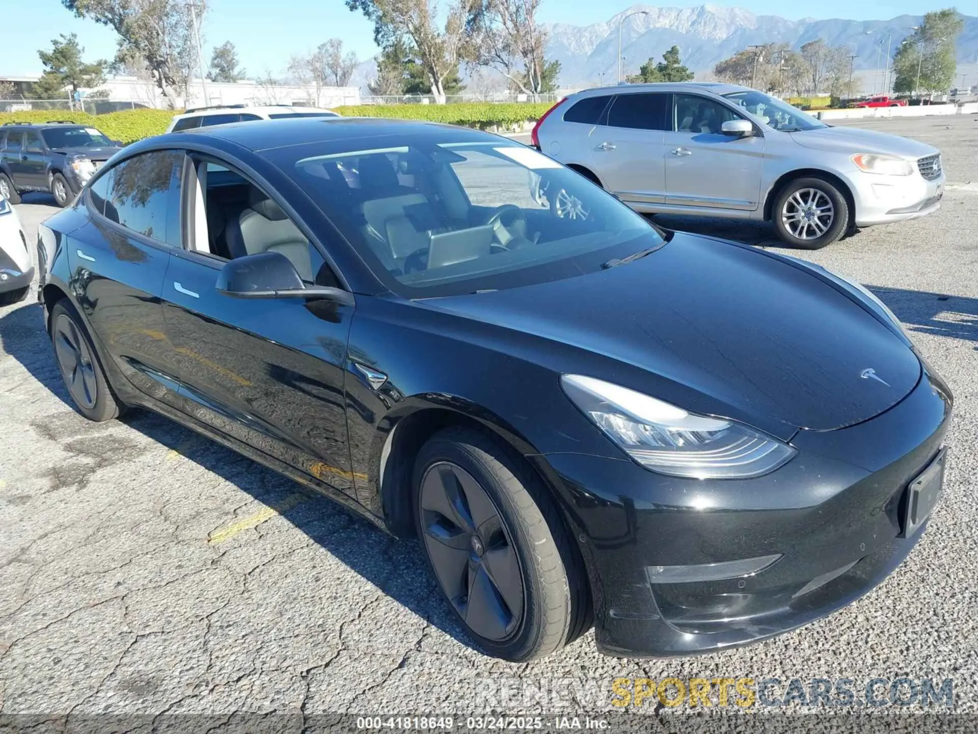 1 Photograph of a damaged car 5YJ3E1EA7KF398365 TESLA MODEL 3 2019