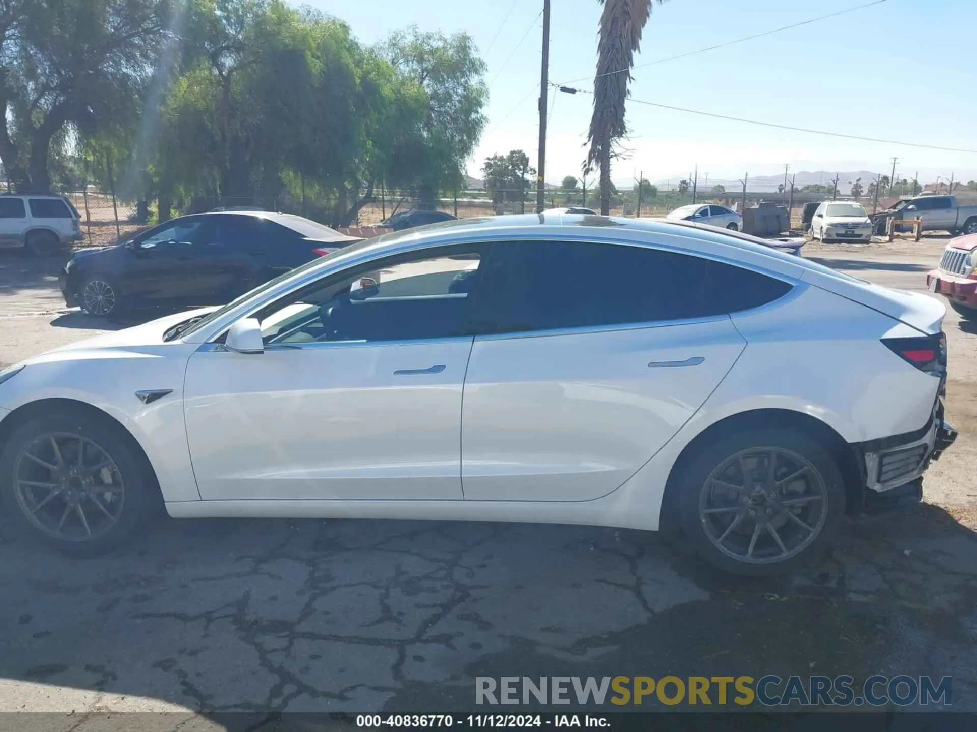 15 Photograph of a damaged car 5YJ3E1EA7KF401541 TESLA MODEL 3 2019