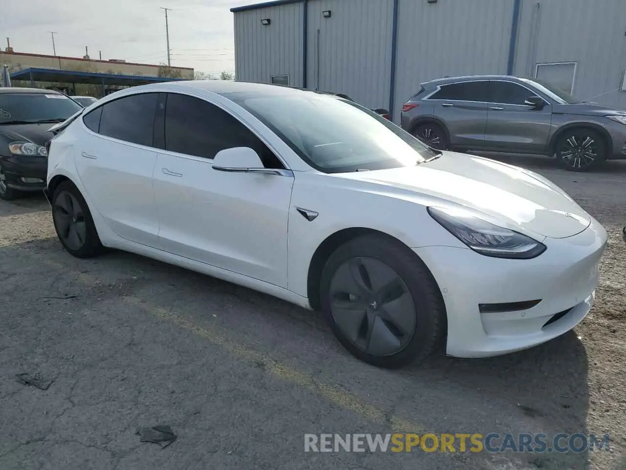 4 Фотография поврежденного автомобиля 5YJ3E1EA7KF417819 TESLA MODEL 3 2019