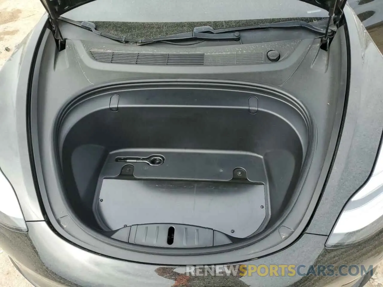 11 Photograph of a damaged car 5YJ3E1EA8KF297299 TESLA MODEL 3 2019