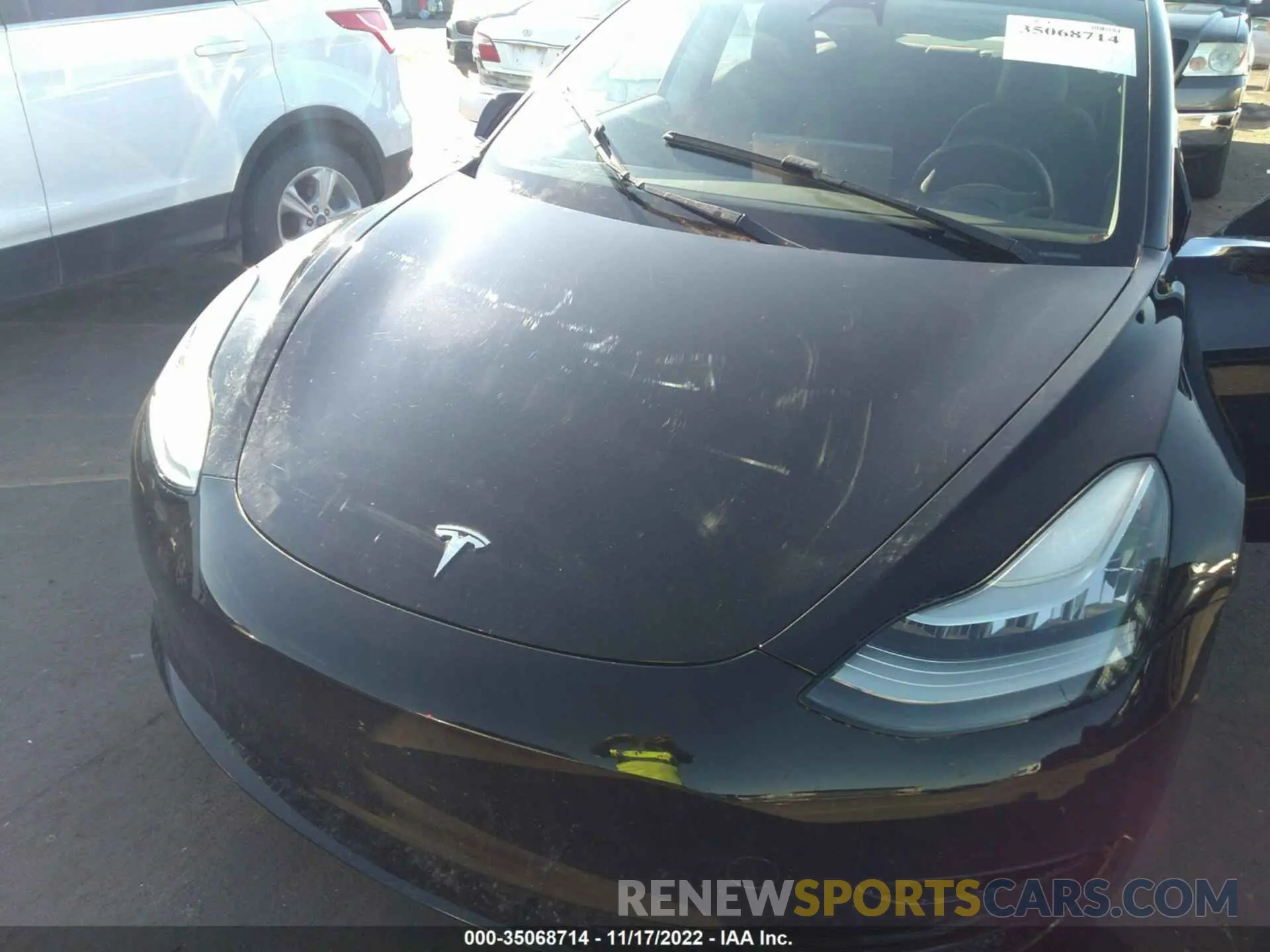 10 Photograph of a damaged car 5YJ3E1EA8KF305062 TESLA MODEL 3 2019