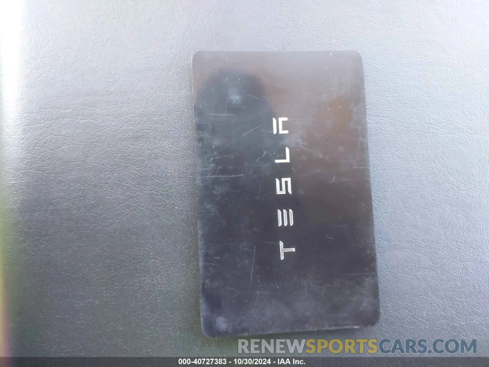 11 Photograph of a damaged car 5YJ3E1EA8KF309743 TESLA MODEL 3 2019