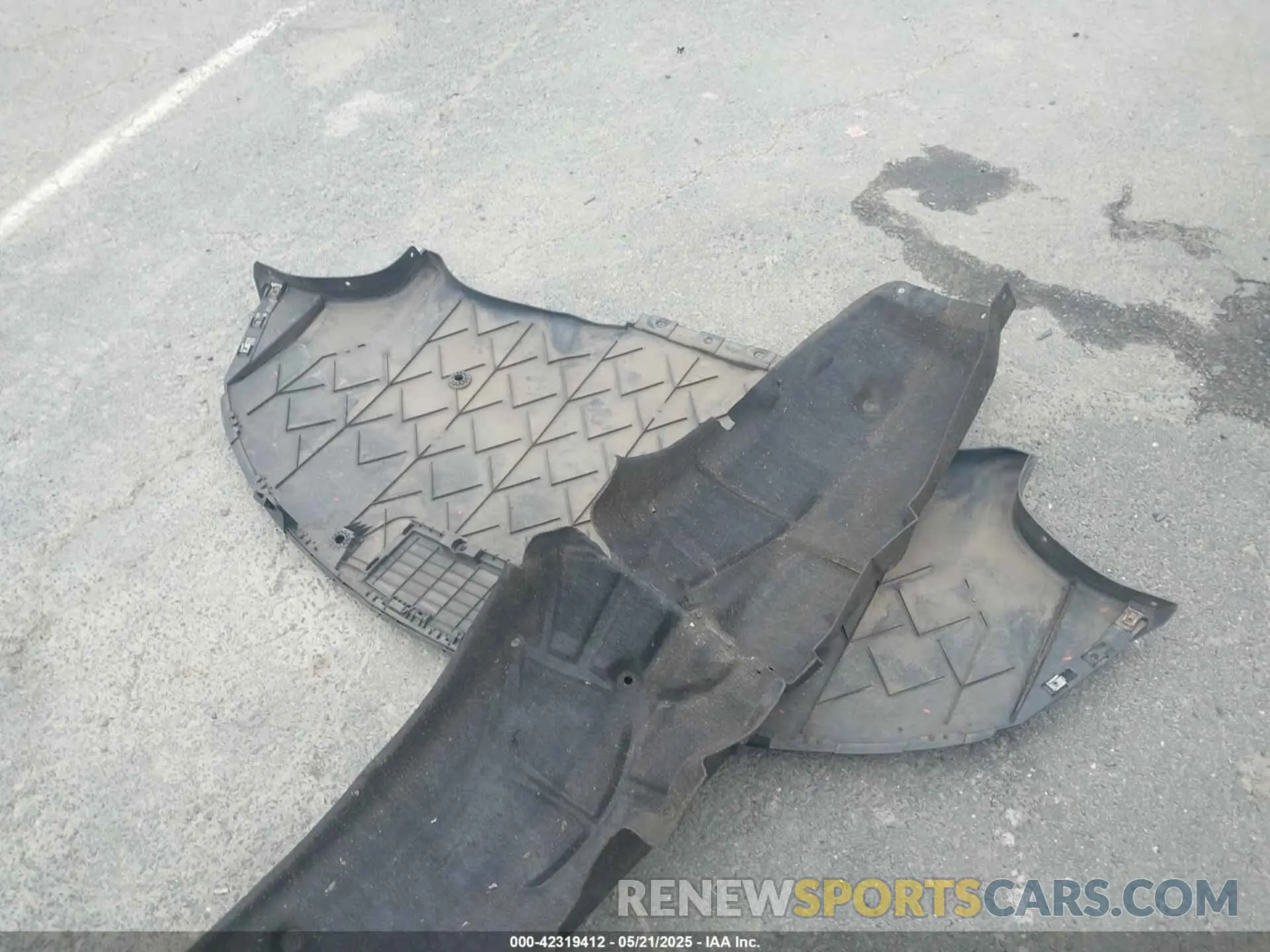 12 Photograph of a damaged car 5YJ3E1EA8KF400009 TESLA MODEL 3 2019