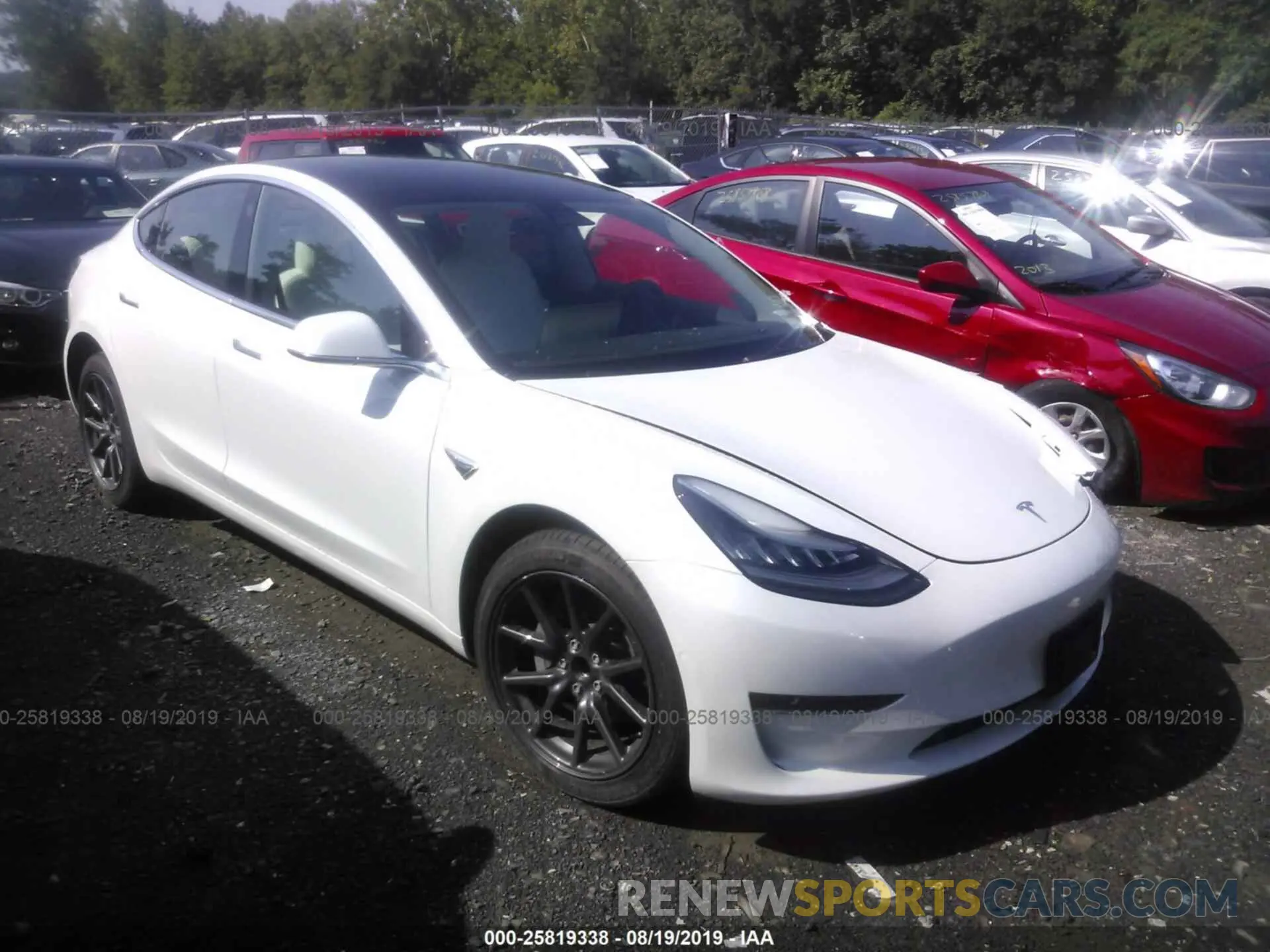1 Photograph of a damaged car 5YJ3E1EA8KF423127 TESLA MODEL 3 2019