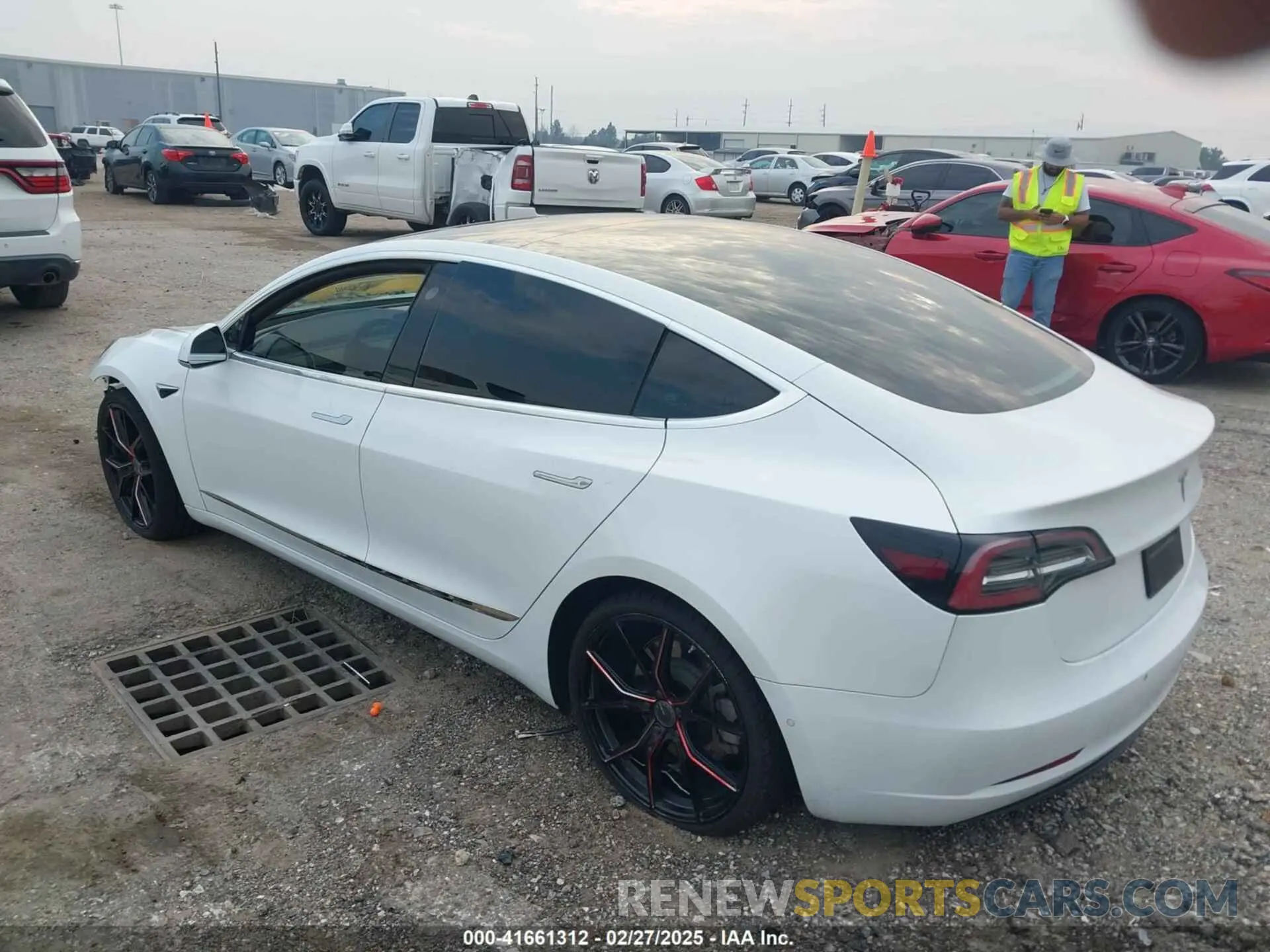 3 Photograph of a damaged car 5YJ3E1EA8KF472540 TESLA MODEL 3 2019