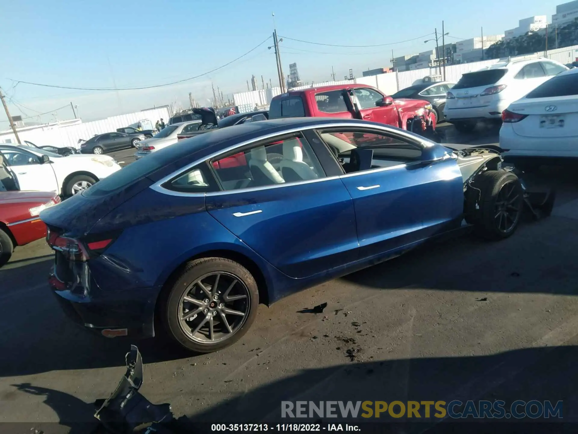4 Photograph of a damaged car 5YJ3E1EA8KF519629 TESLA MODEL 3 2019