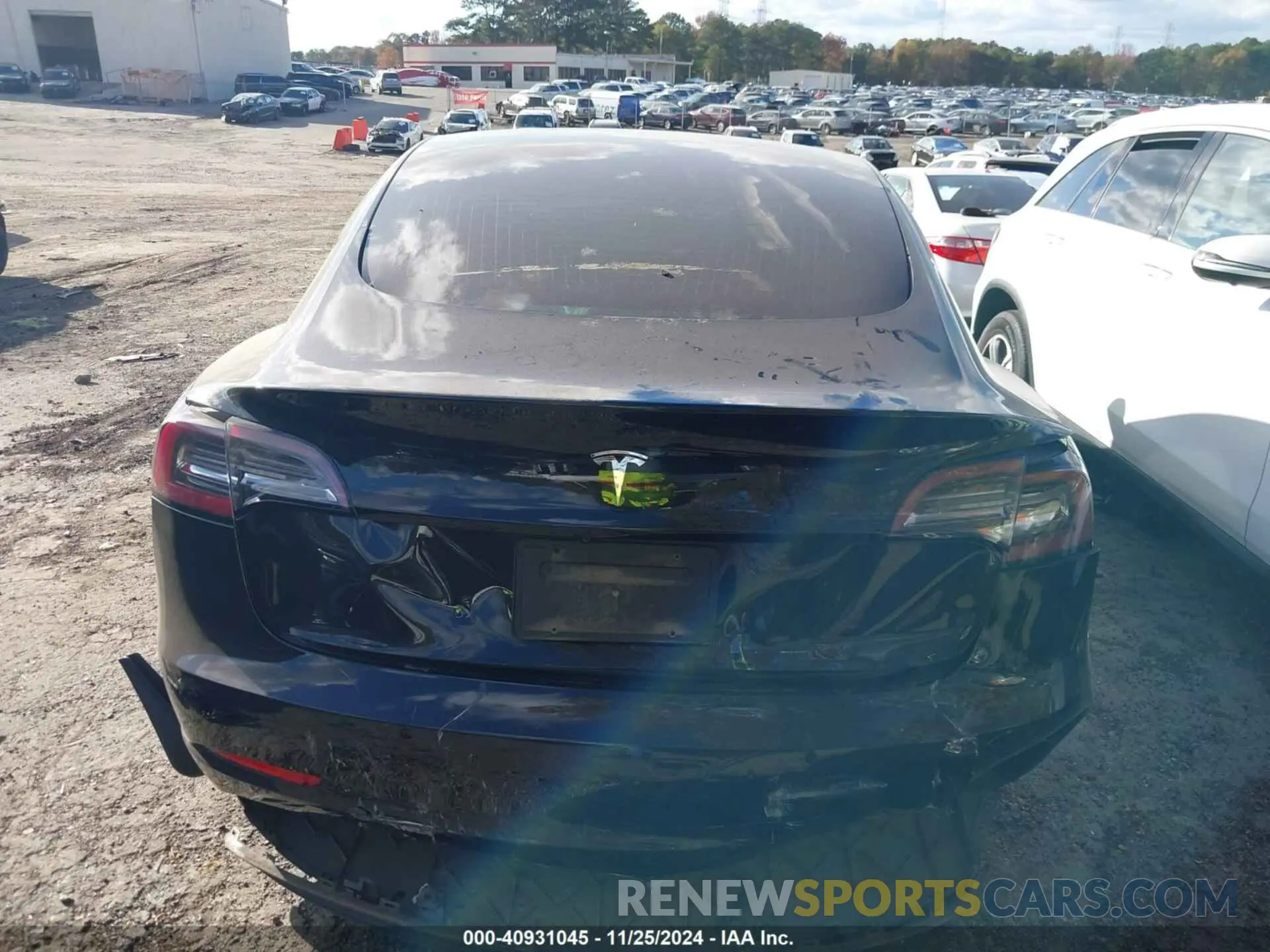 15 Photograph of a damaged car 5YJ3E1EA9KF305748 TESLA MODEL 3 2019