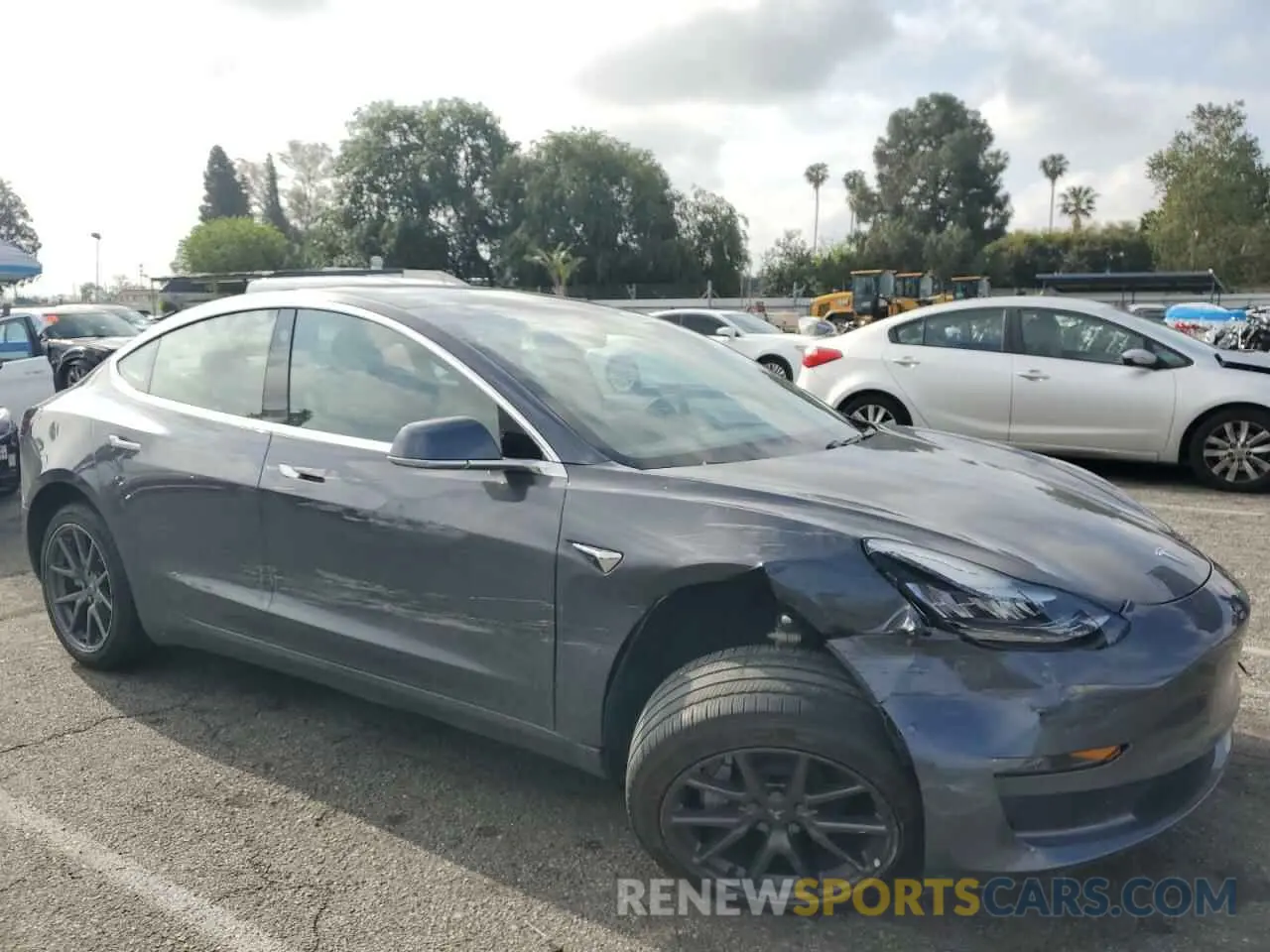 4 Photograph of a damaged car 5YJ3E1EA9KF307659 TESLA MODEL 3 2019
