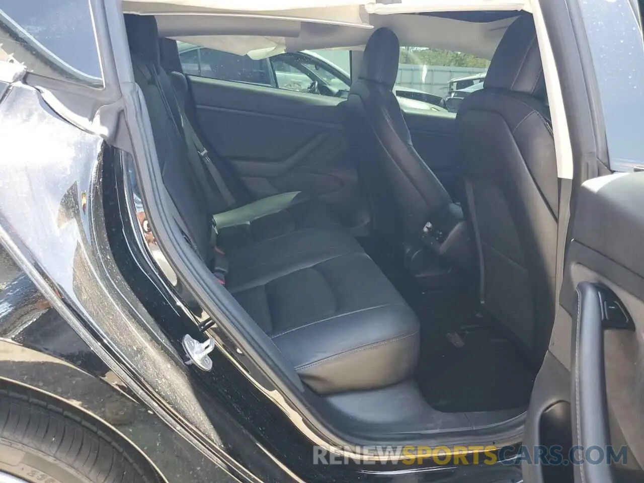 10 Photograph of a damaged car 5YJ3E1EA9KF314143 TESLA MODEL 3 2019