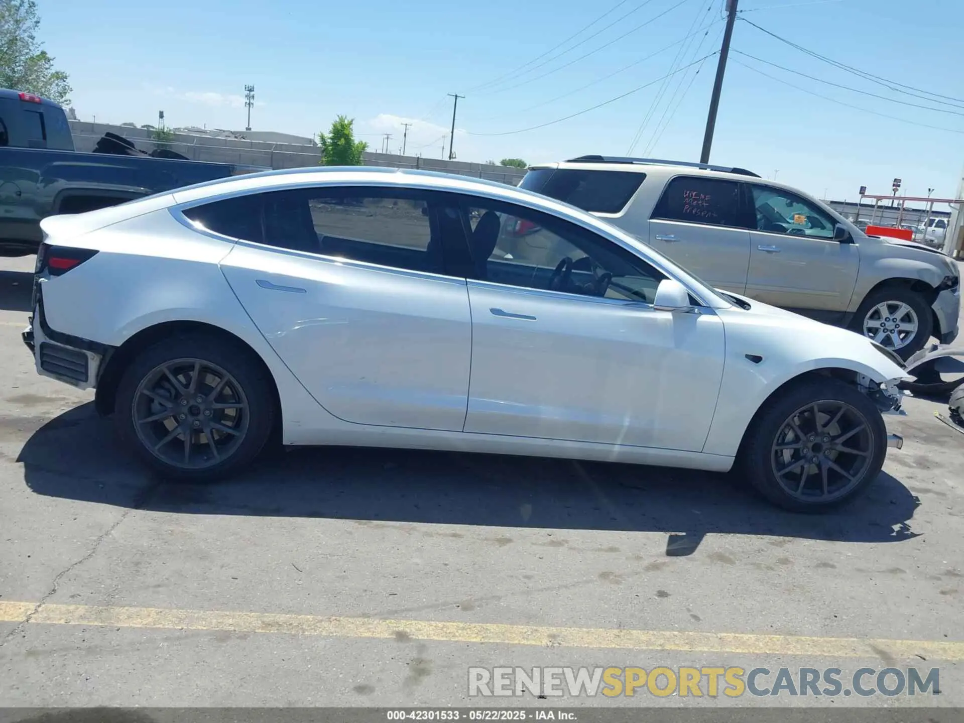 14 Фотография поврежденного автомобиля 5YJ3E1EA9KF337499 TESLA MODEL 3 2019