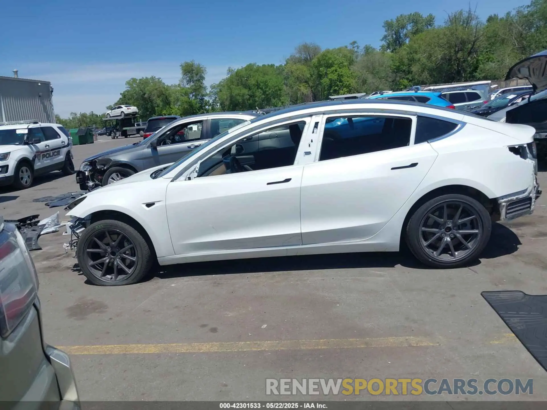 15 Фотография поврежденного автомобиля 5YJ3E1EA9KF337499 TESLA MODEL 3 2019