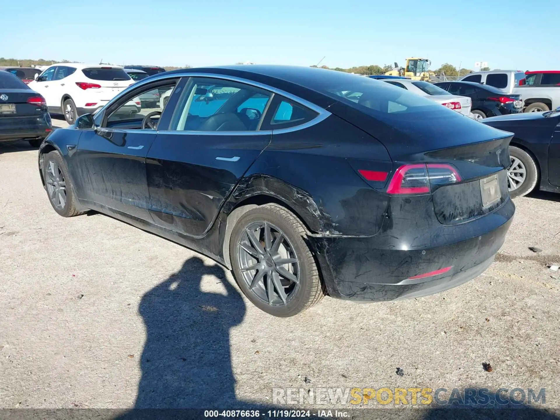 3 Фотография поврежденного автомобиля 5YJ3E1EA9KF394673 TESLA MODEL 3 2019