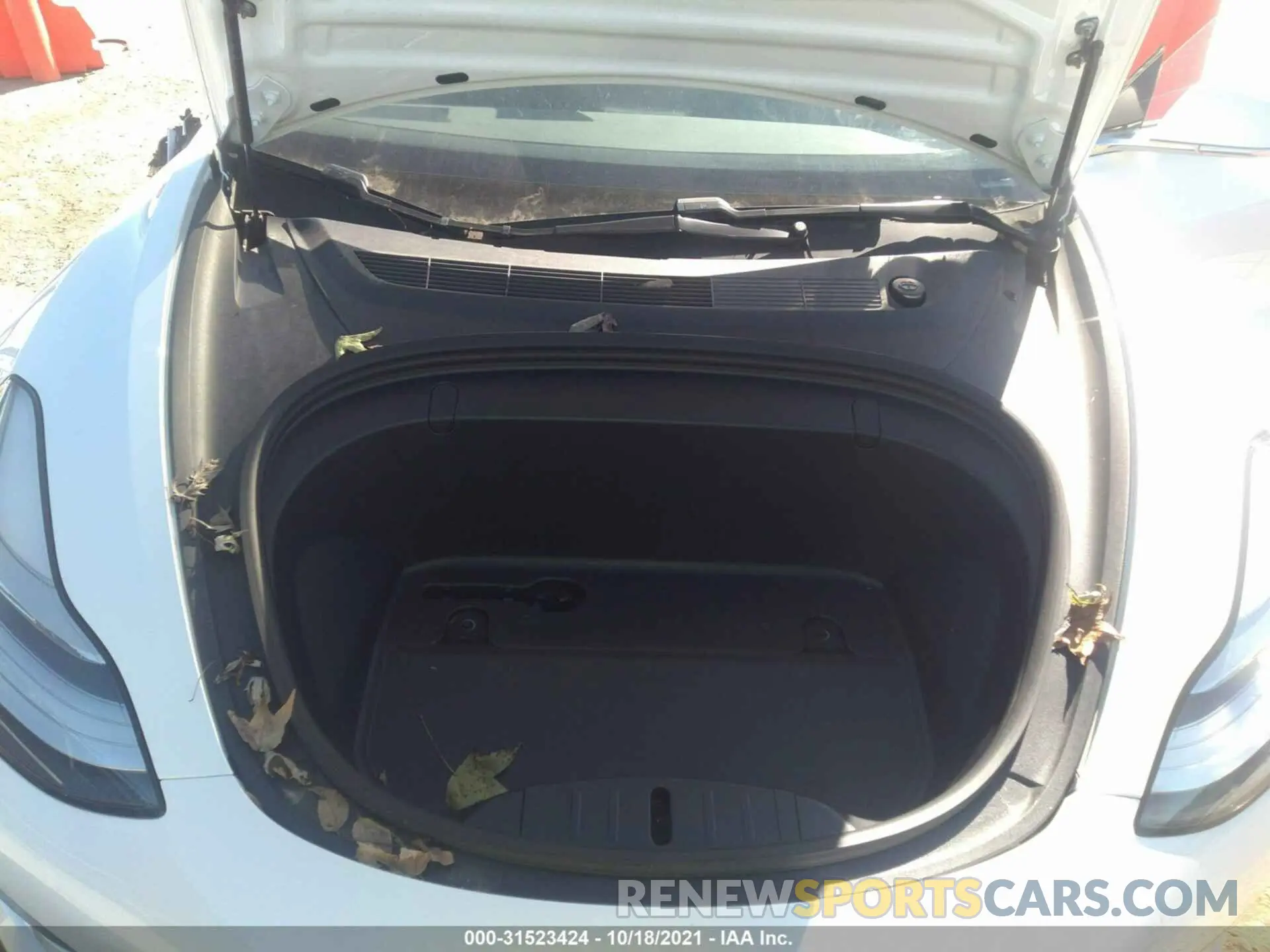 10 Photograph of a damaged car 5YJ3E1EA9KF482638 TESLA MODEL 3 2019