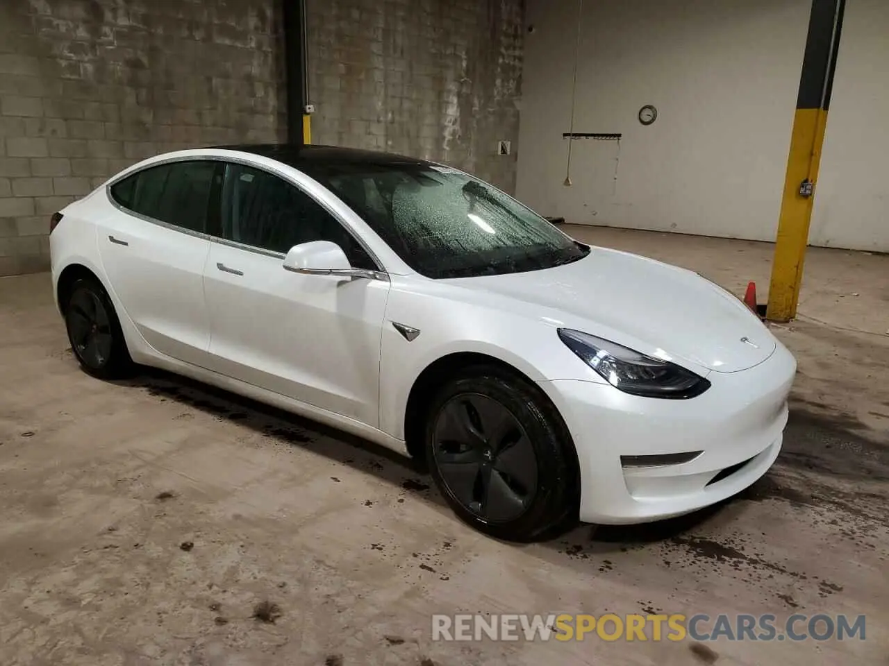 4 Фотография поврежденного автомобиля 5YJ3E1EA9KF483725 TESLA MODEL 3 2019