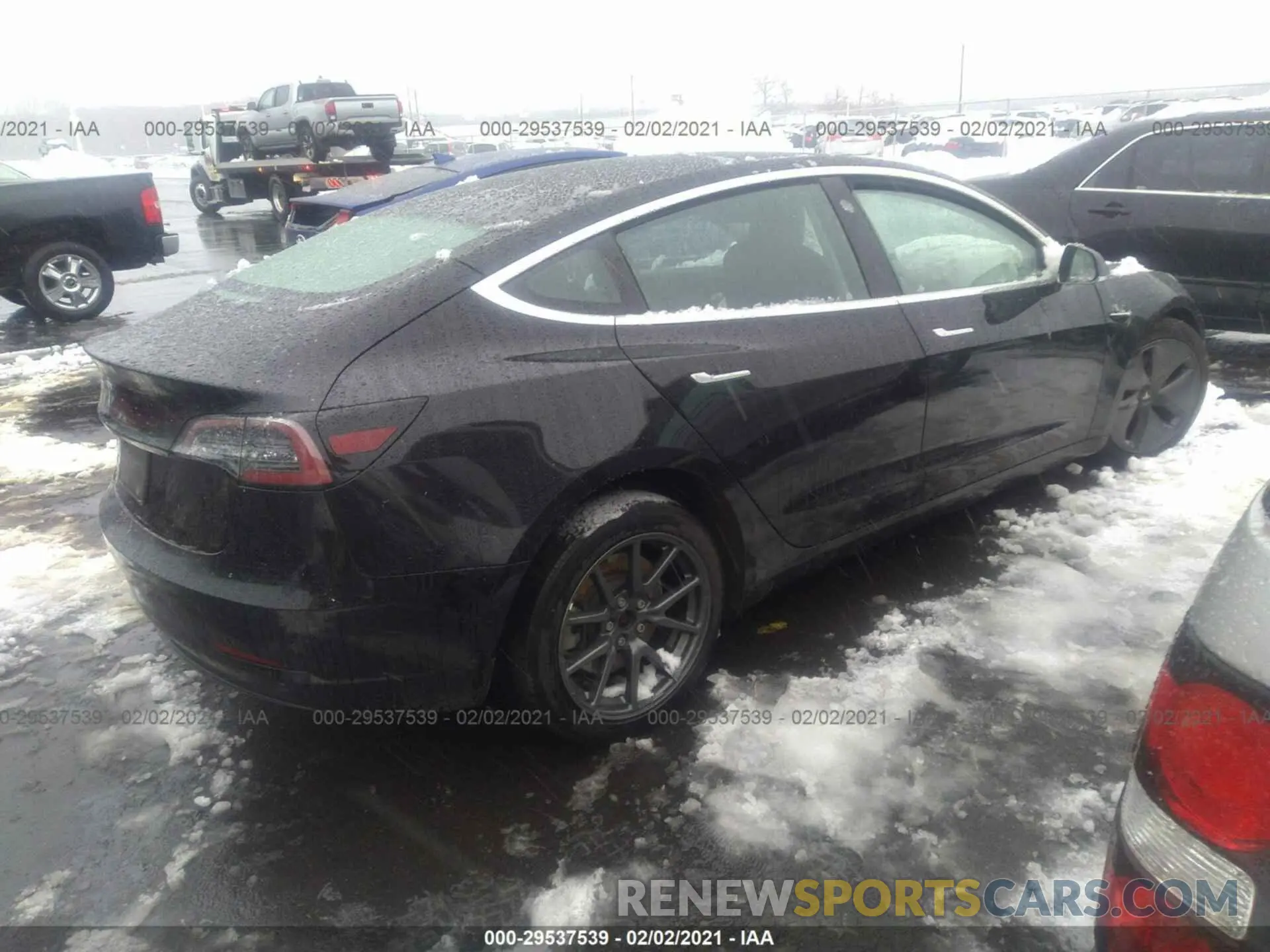 4 Photograph of a damaged car 5YJ3E1EA9KF484177 TESLA MODEL 3 2019