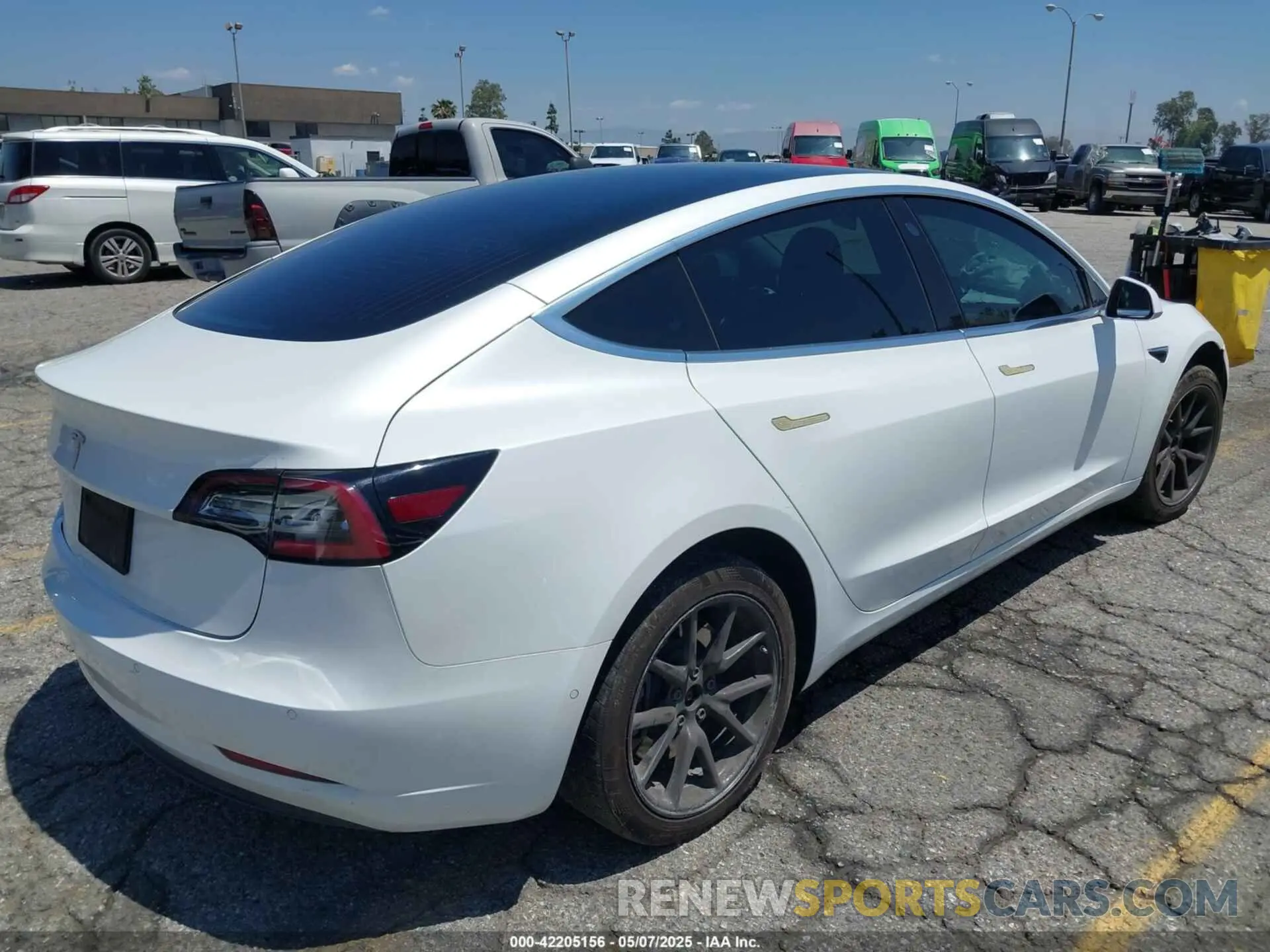 4 Фотография поврежденного автомобиля 5YJ3E1EA9KF485278 TESLA MODEL 3 2019