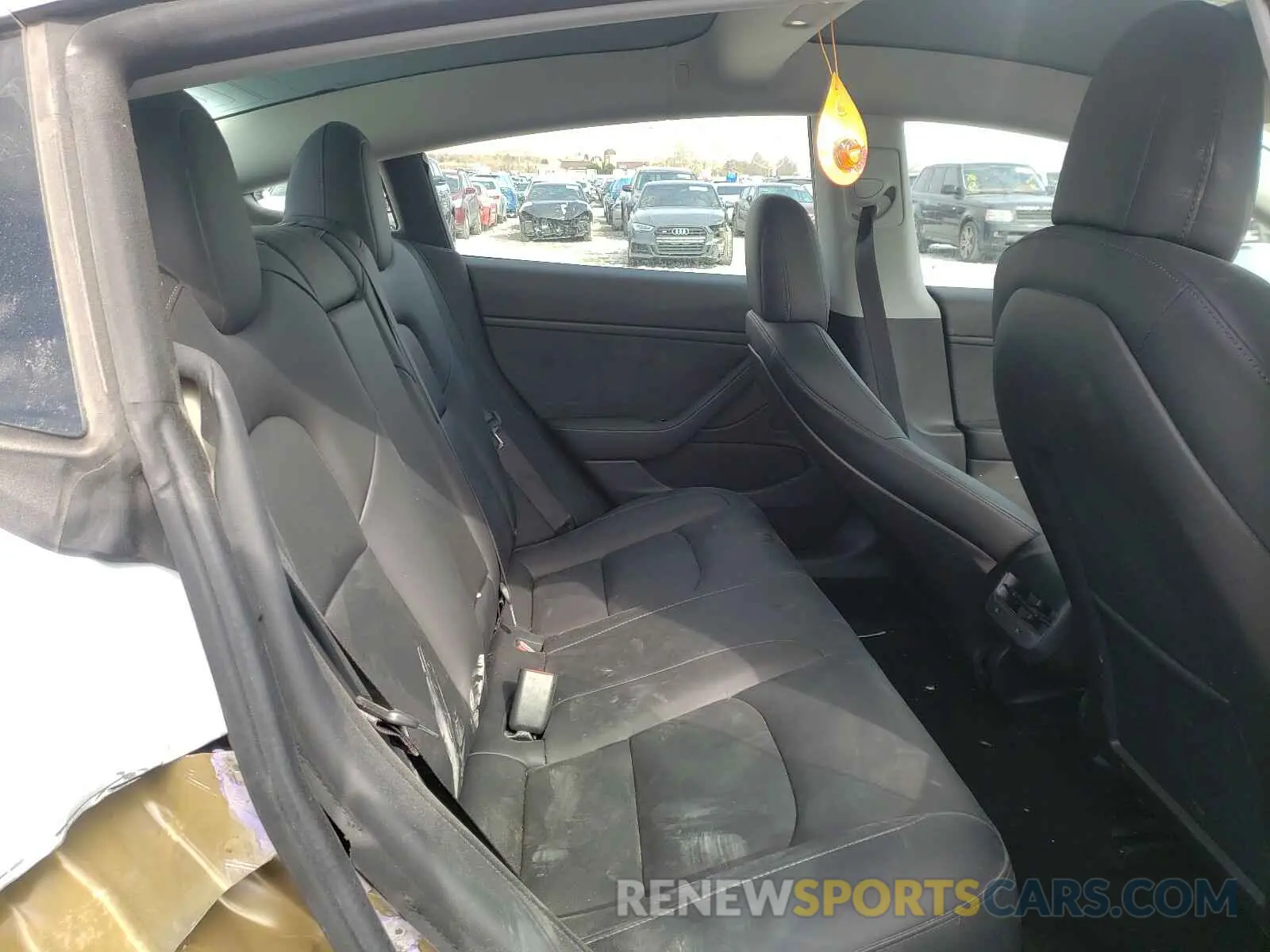 6 Photograph of a damaged car 5YJ3E1EA9KF487709 TESLA MODEL 3 2019