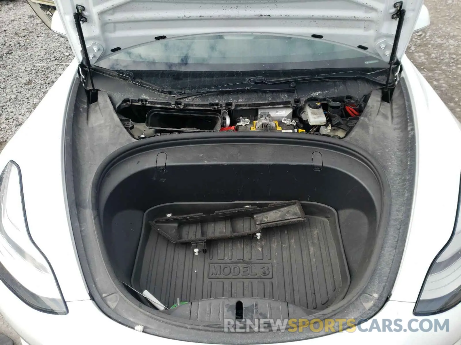 7 Photograph of a damaged car 5YJ3E1EA9KF487709 TESLA MODEL 3 2019