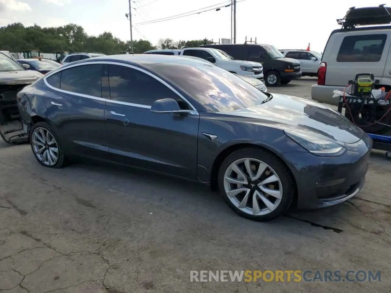 4 Фотография поврежденного автомобиля 5YJ3E1EAXKF190948 TESLA MODEL 3 2019