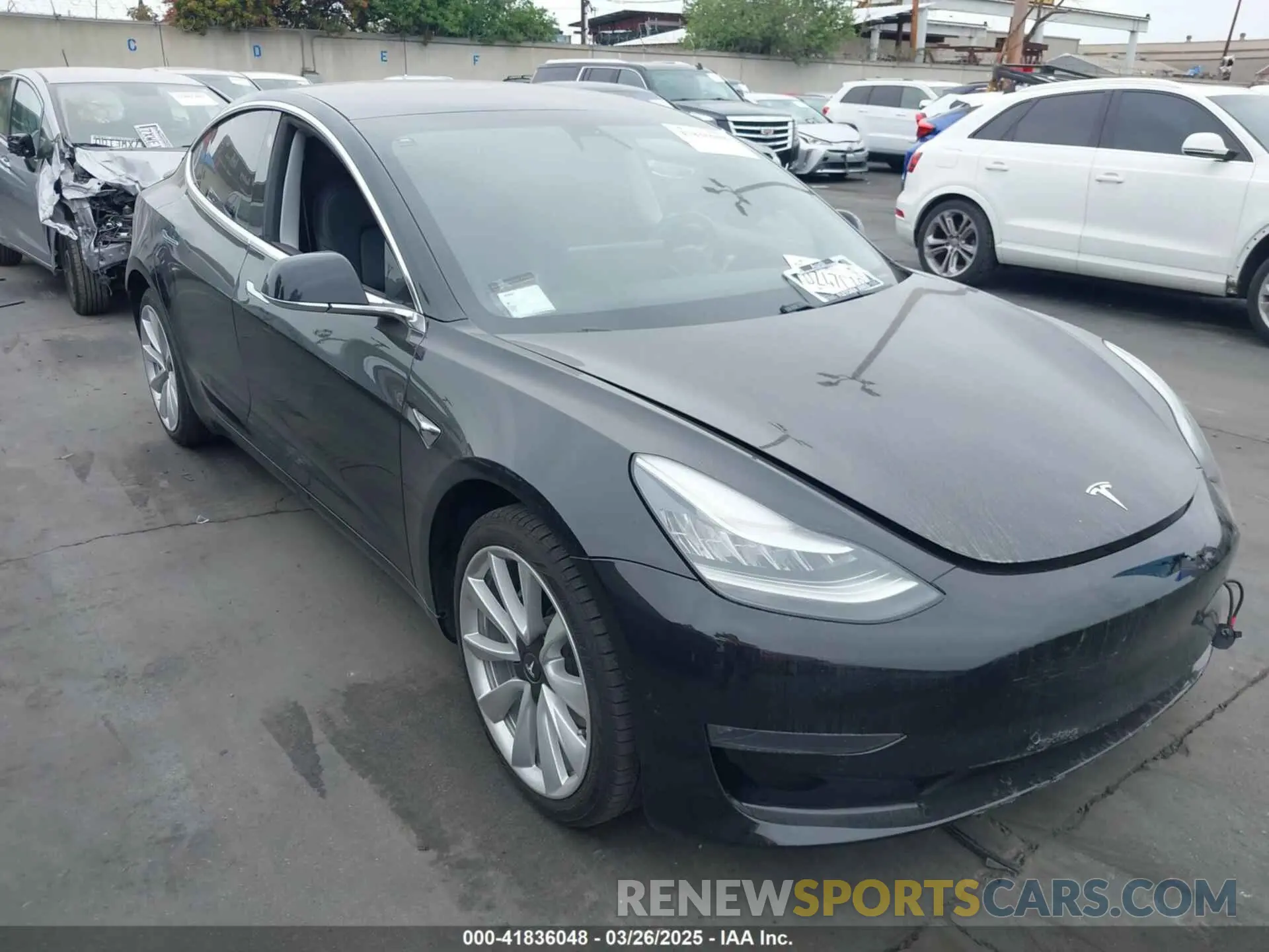 1 Фотография поврежденного автомобиля 5YJ3E1EAXKF300705 TESLA MODEL 3 2019