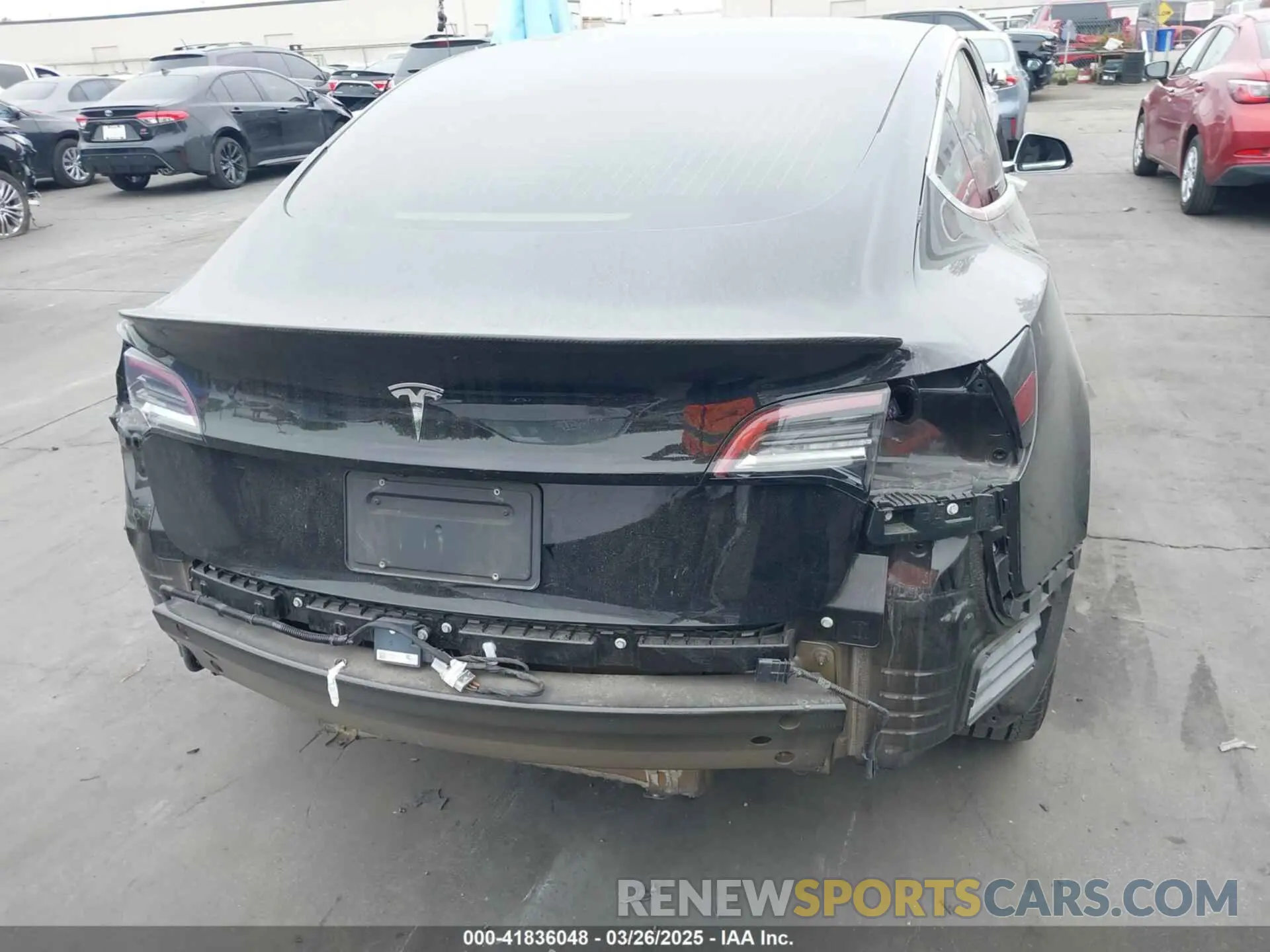 17 Фотография поврежденного автомобиля 5YJ3E1EAXKF300705 TESLA MODEL 3 2019