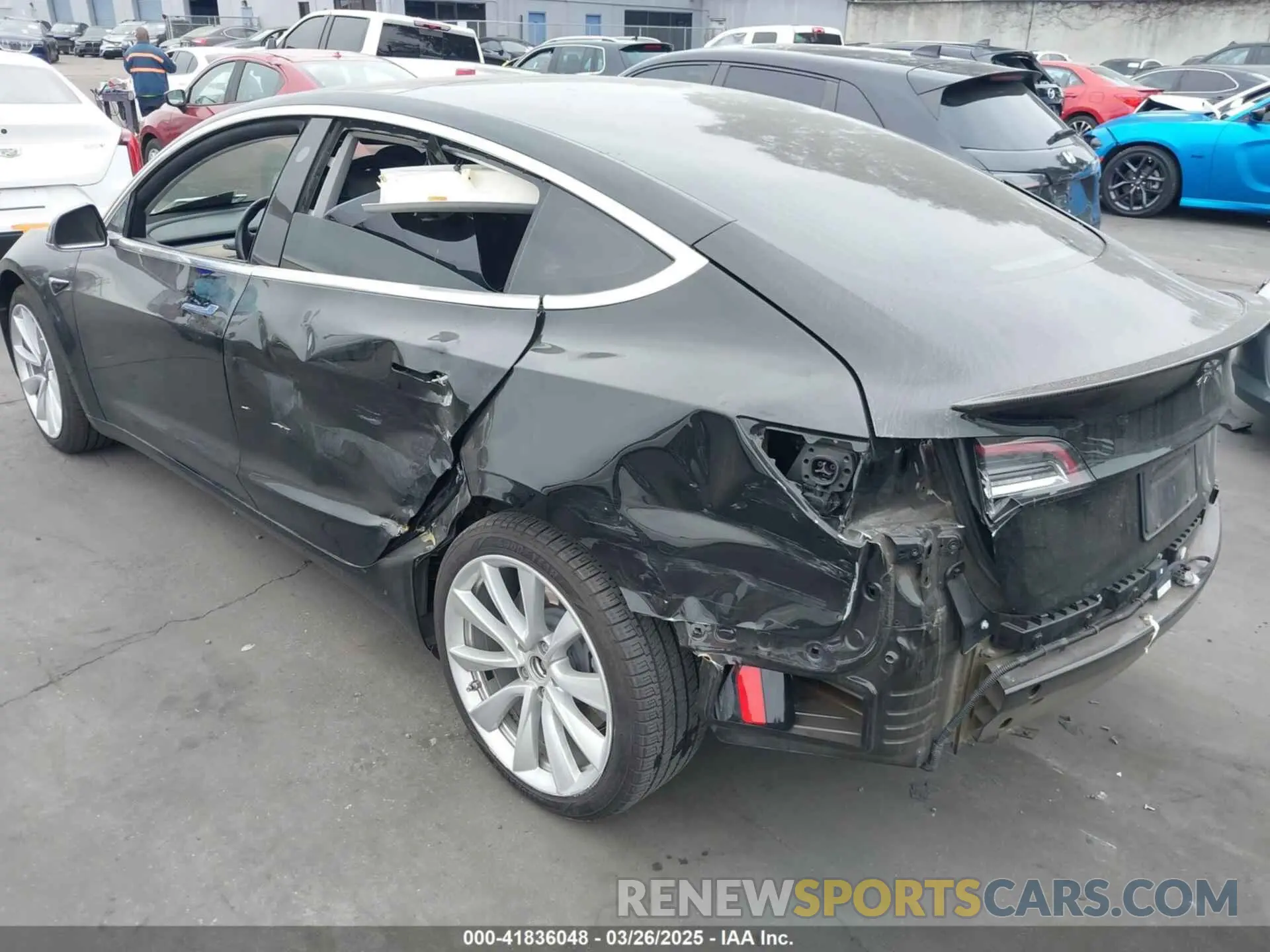 3 Фотография поврежденного автомобиля 5YJ3E1EAXKF300705 TESLA MODEL 3 2019