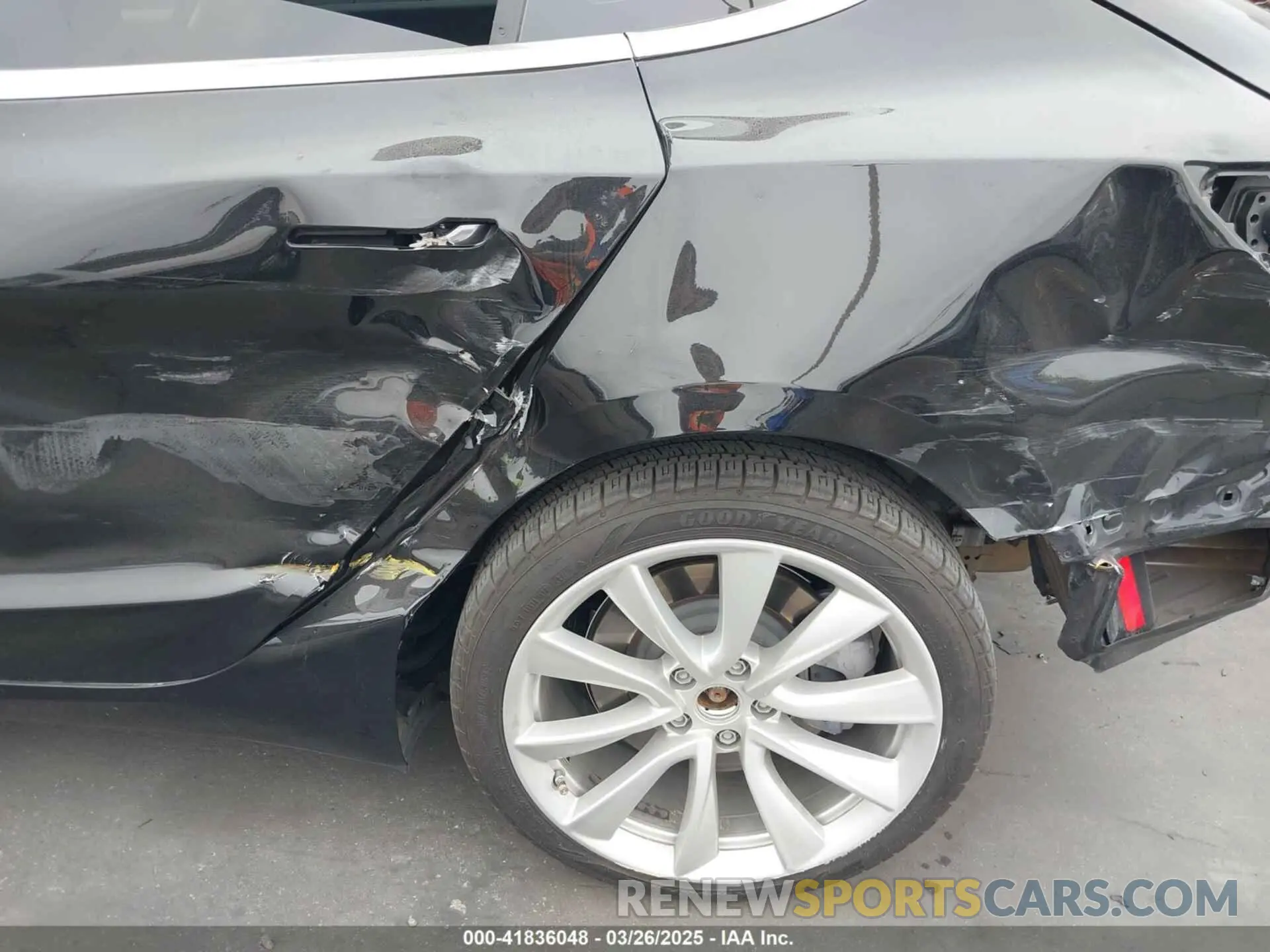 6 Фотография поврежденного автомобиля 5YJ3E1EAXKF300705 TESLA MODEL 3 2019
