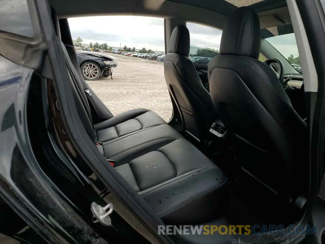 10 Фотография поврежденного автомобиля 5YJ3E1EAXKF304611 TESLA MODEL 3 2019