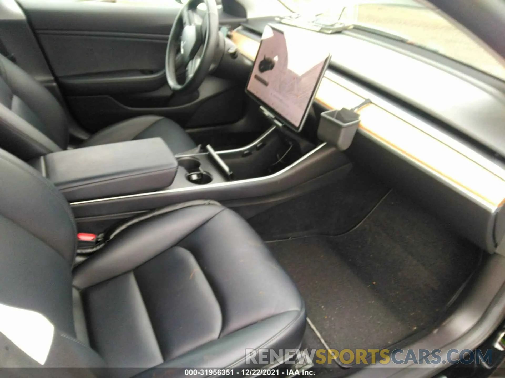 5 Photograph of a damaged car 5YJ3E1EAXKF305824 TESLA MODEL 3 2019