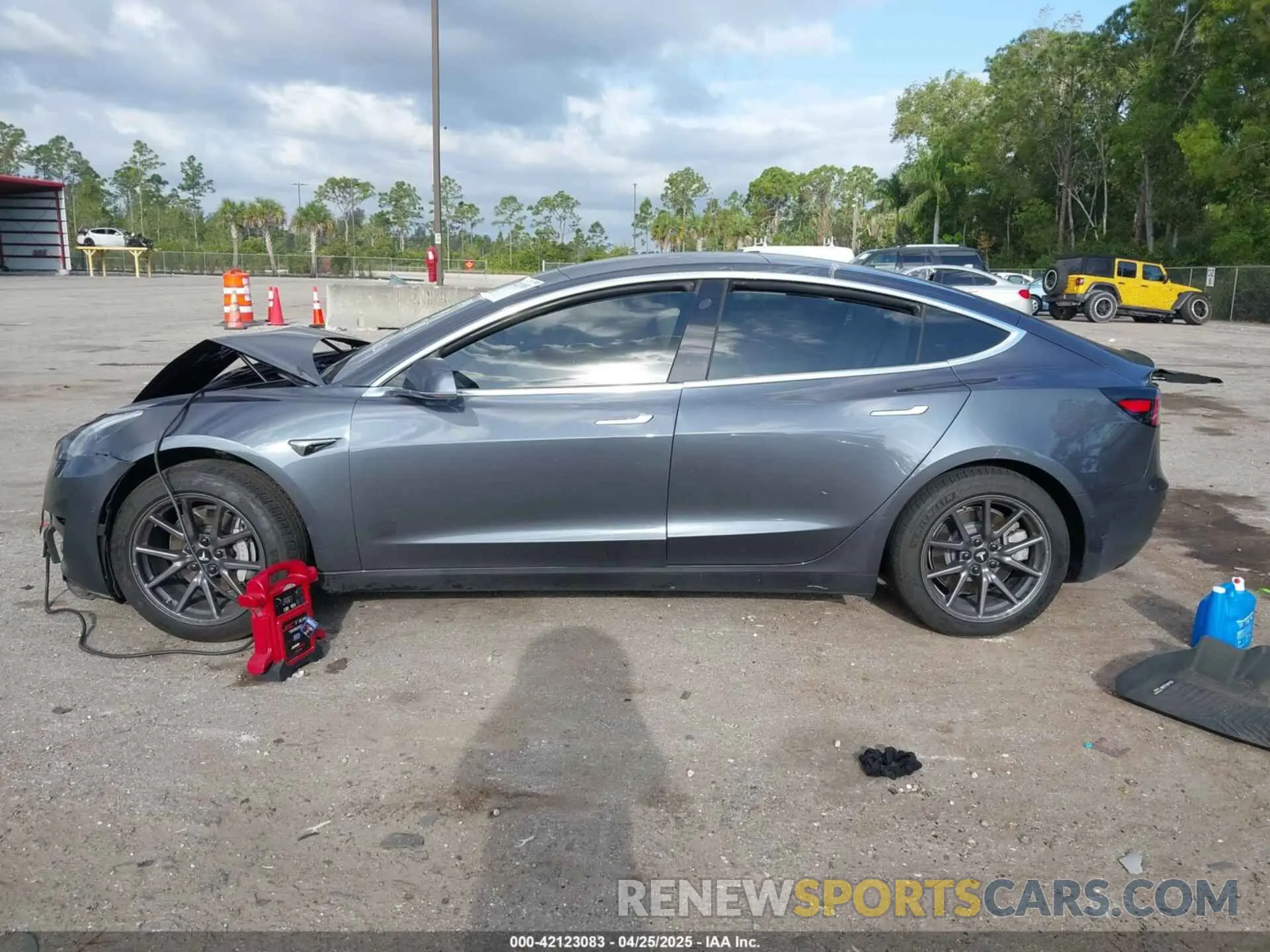 13 Фотография поврежденного автомобиля 5YJ3E1EAXKF312207 TESLA MODEL 3 2019