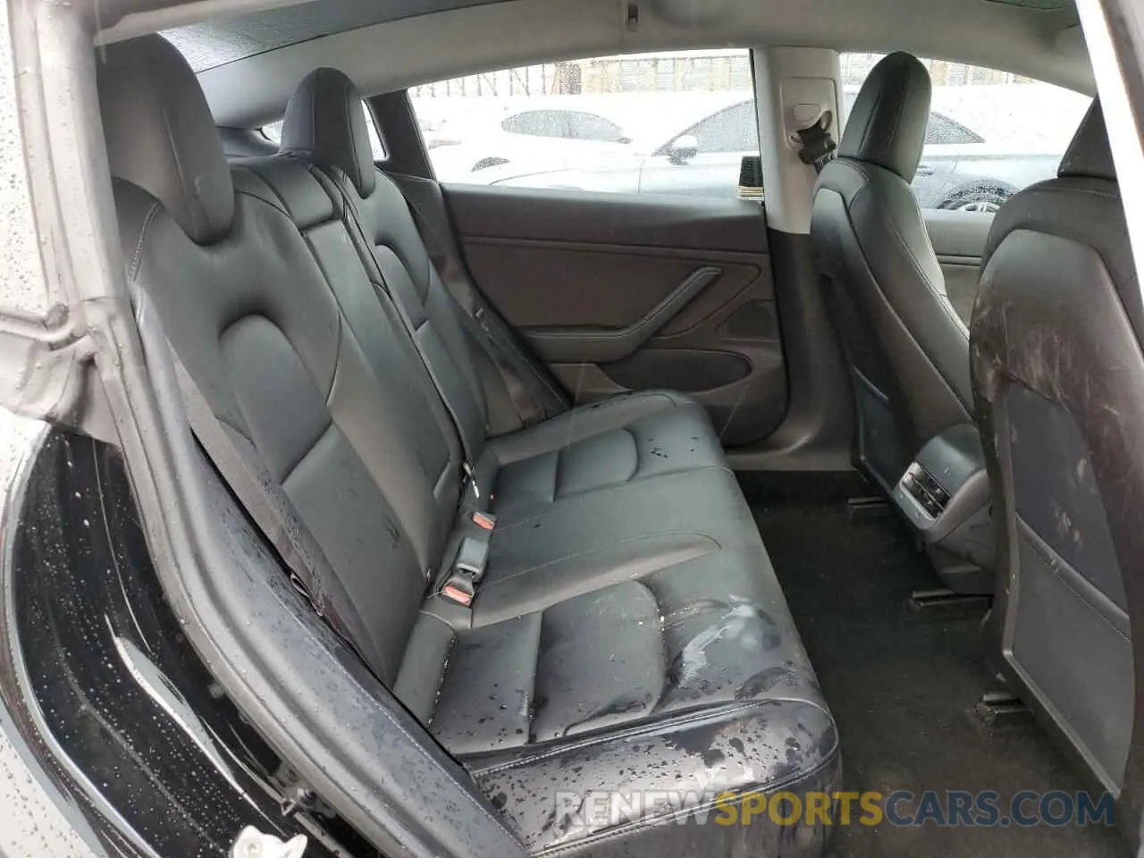 10 Photograph of a damaged car 5YJ3E1EAXKF324079 TESLA MODEL 3 2019