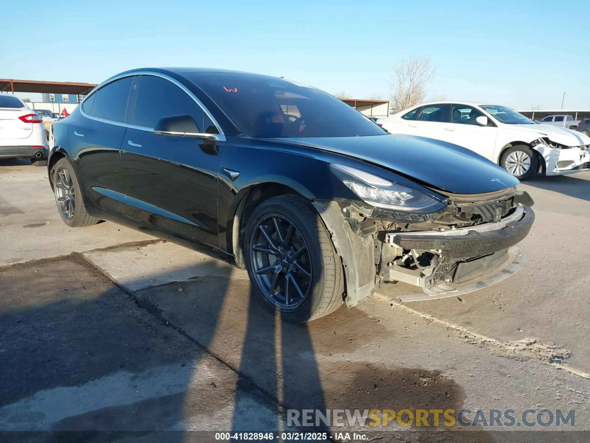 1 Фотография поврежденного автомобиля 5YJ3E1EAXKF344817 TESLA MODEL 3 2019