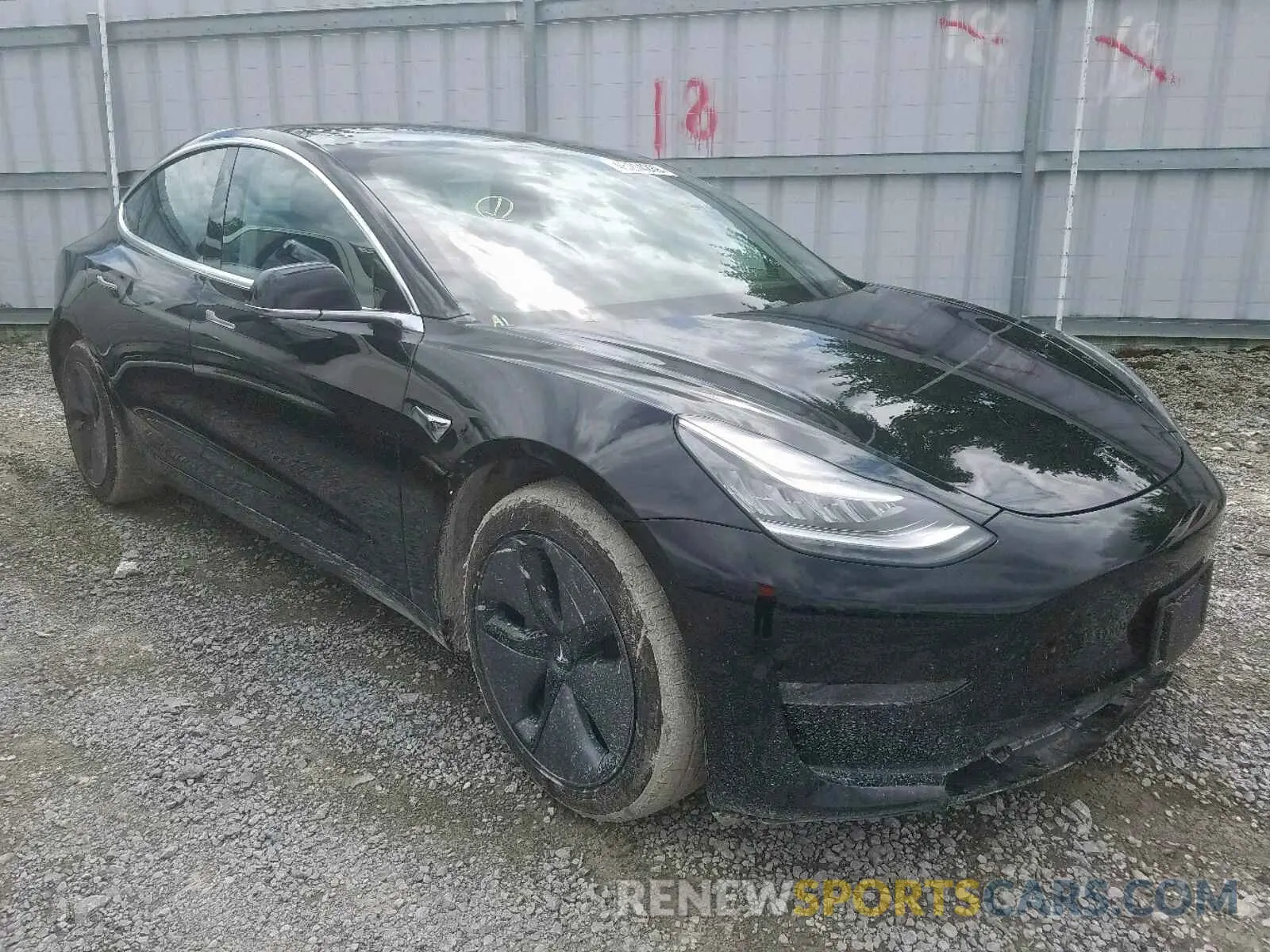 1 Photograph of a damaged car 5YJ3E1EAXKF395086 TESLA MODEL 3 2019