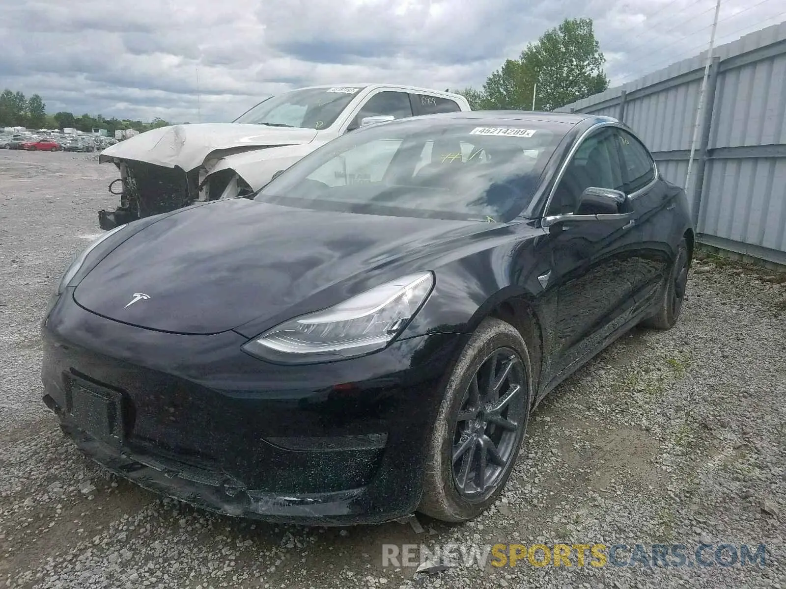 2 Photograph of a damaged car 5YJ3E1EAXKF395086 TESLA MODEL 3 2019