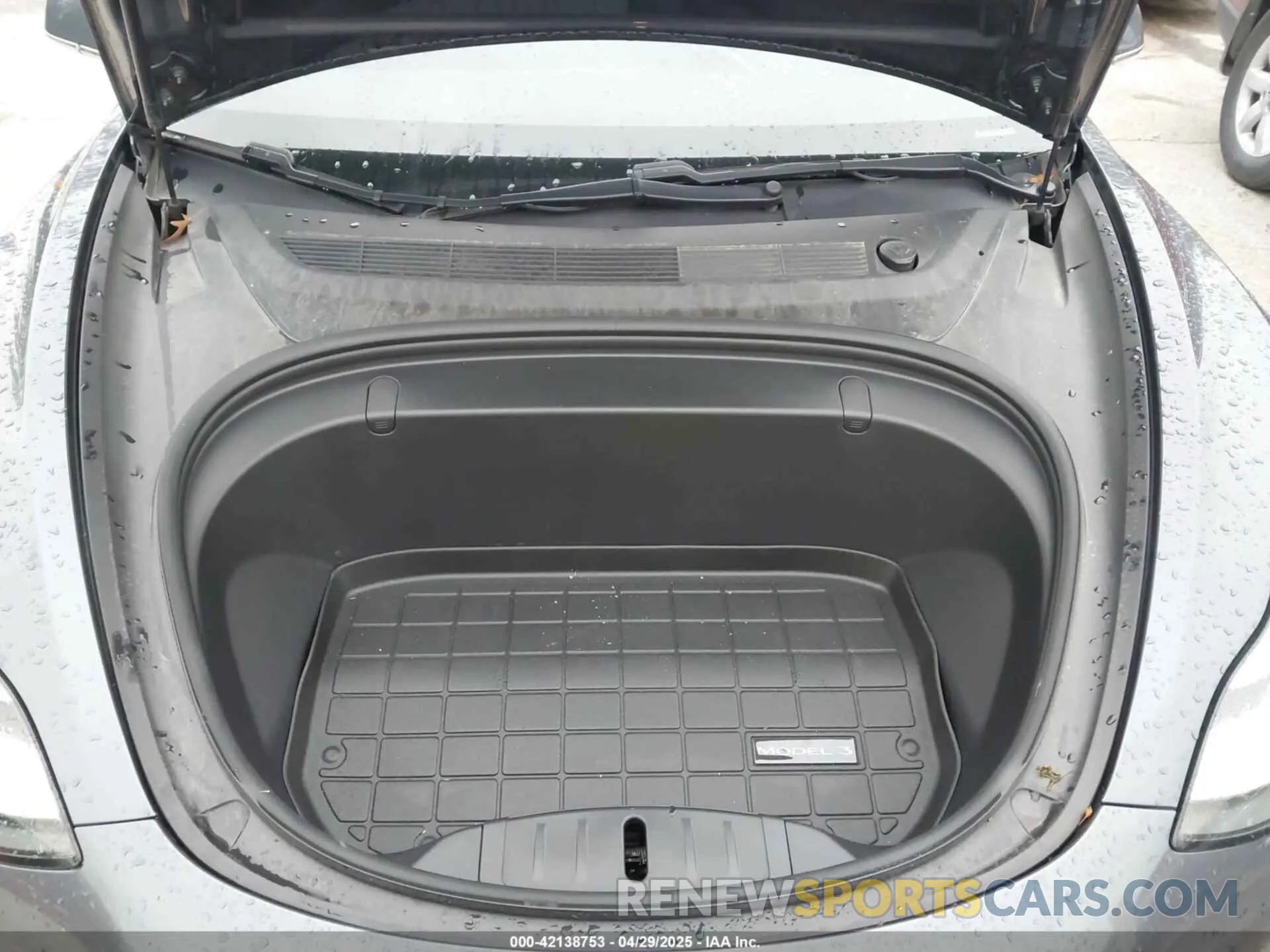 10 Photograph of a damaged car 5YJ3E1EAXKF396285 TESLA MODEL 3 2019